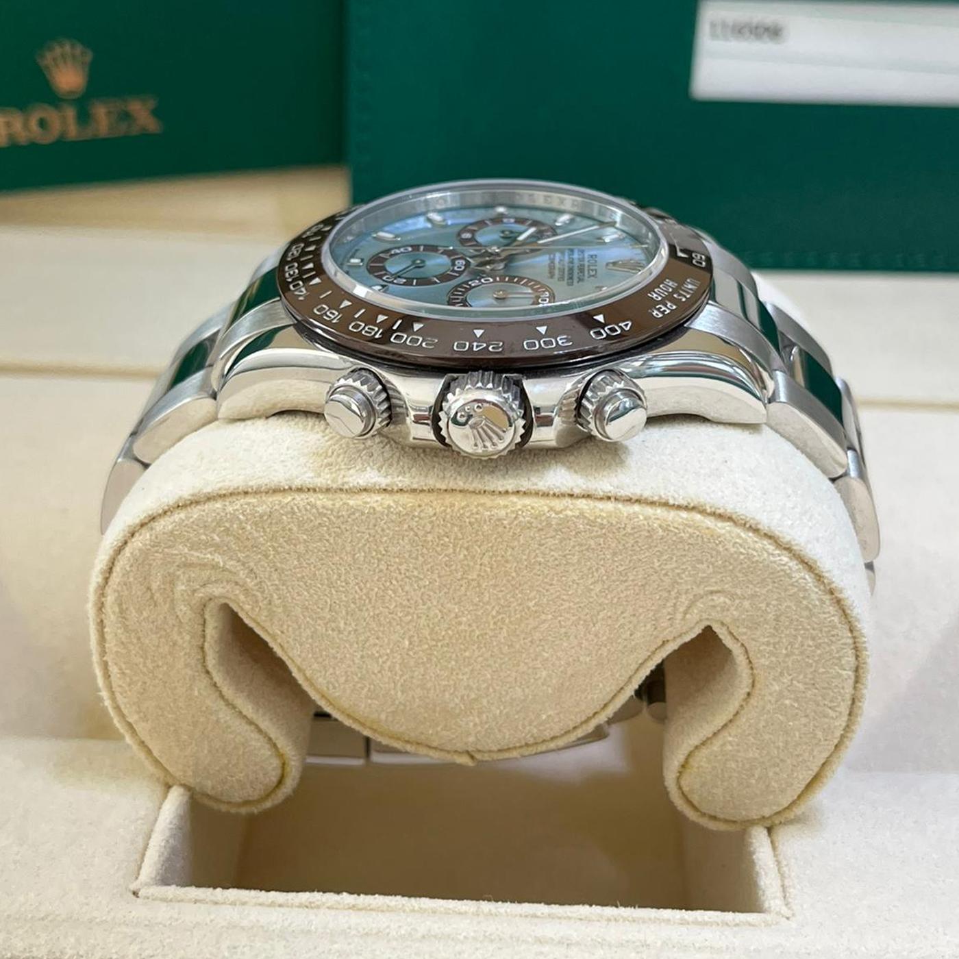 Rolex Daytona Cosmograph Oyster Perpetual Platinum Ice Blue Dial 116506 2