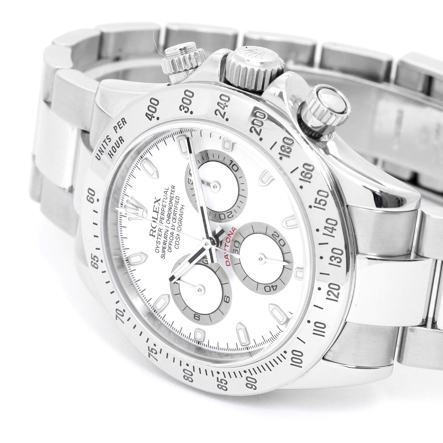 Rolex Daytona Men's Chronograph Watch 116520 - Automatic winding, chronograph, 44 jewels, sapphire crystal. Stainless steel case (40mm diameter). White dial with luminous hour markers. Stainless steel Oyster bracelet with flip-lock clasp. Pre-owned