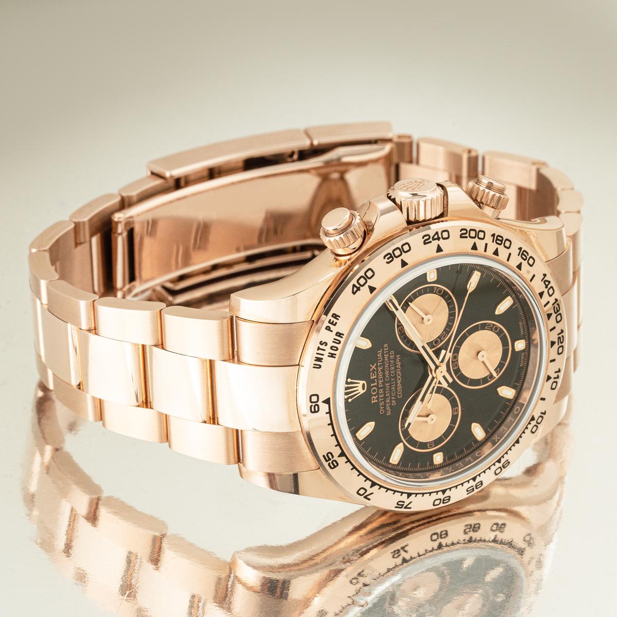 Rolex Daytona Rose Gold Black Dial Unworn 116505 en vente 5