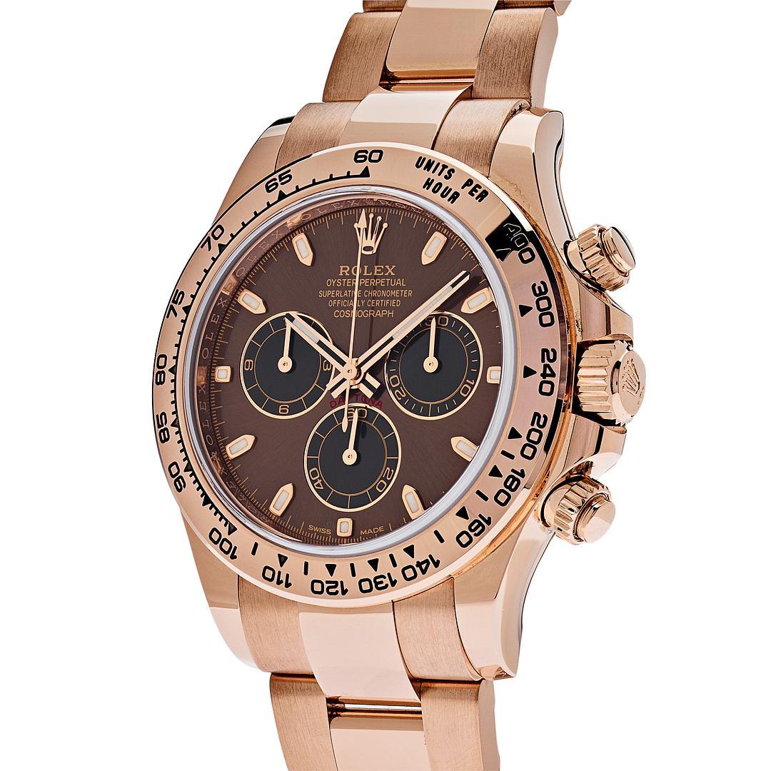 The Rolex Daytona is designed with a high-performance chronograph, measuring an average speed of up to 400 kilometers per hour. This Daytona features a 40mm 18ct rose gold case and rose gold bezel with an engraved tachymetric scale. It surrounds a