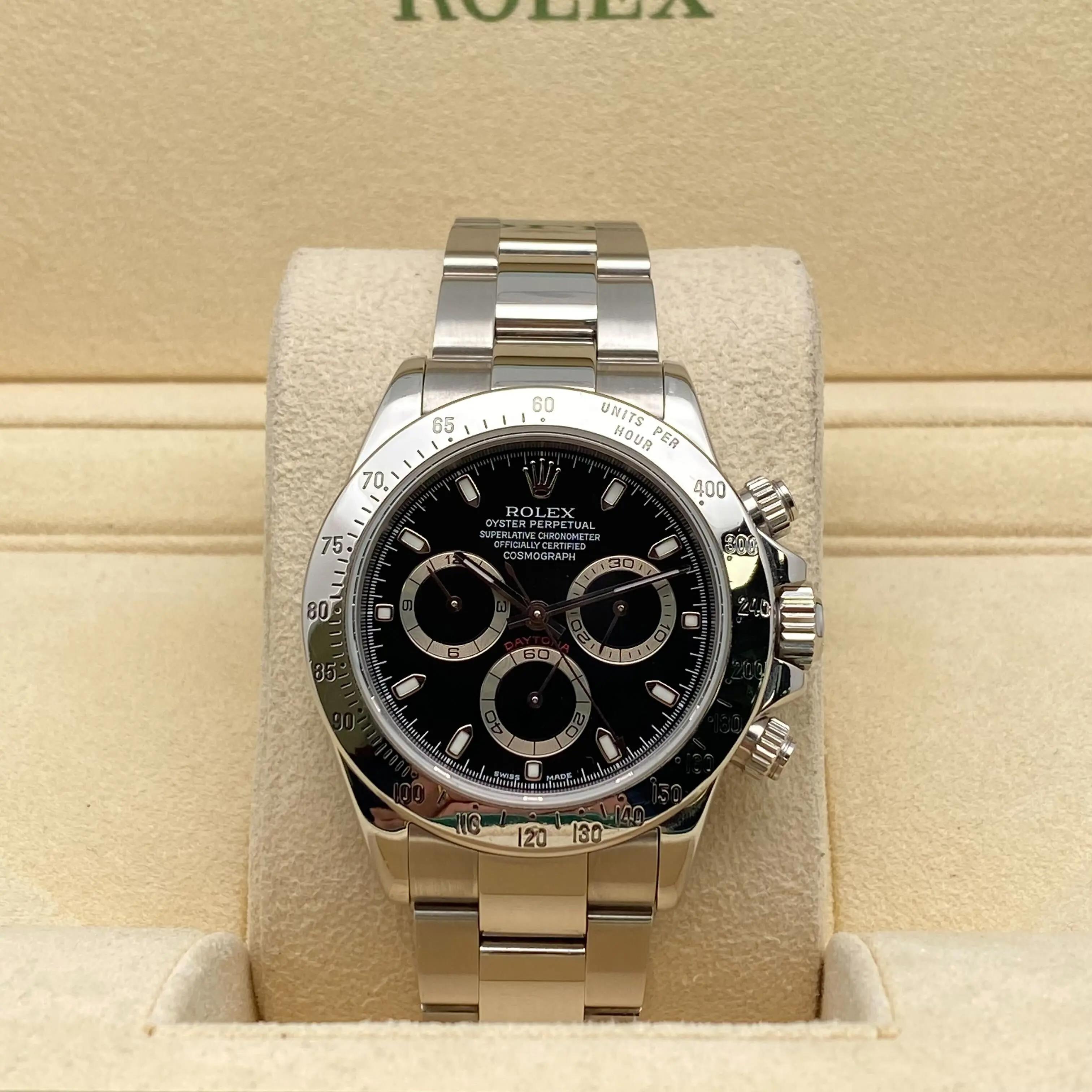 D'occasion en bon état. Livré avec la boîte d'origine mais sans papiers.

Rolex Cosmograph Daytona - Référence 116520

Spécifications complètes**

Informations générales

Marque : Rolex

Modèle : Cosmograph Daytona

Numéro de référence :