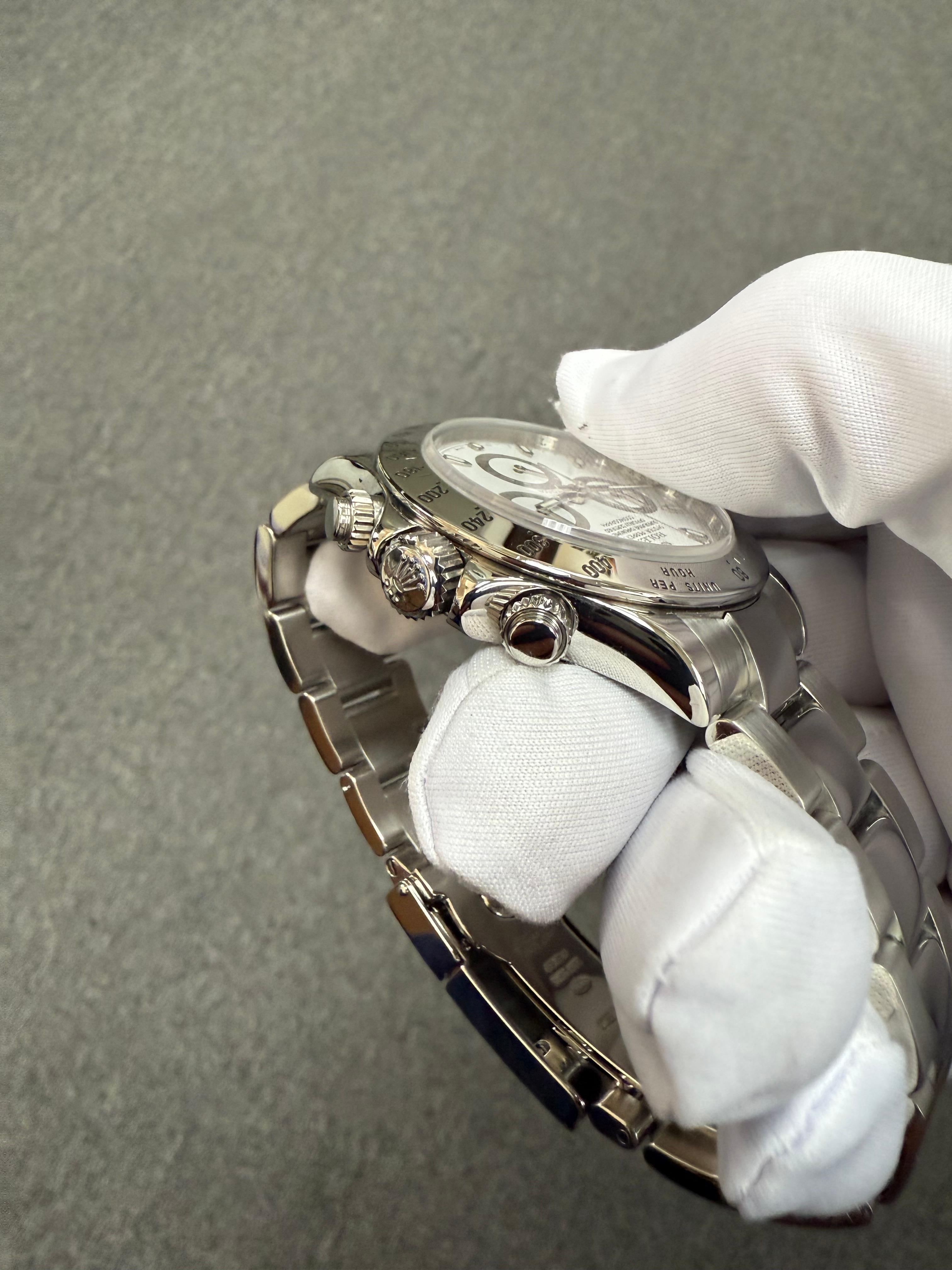 Reloj de pulsera Rolex Daytona de acero inoxidable con esfera blanca 116520 en venta 9