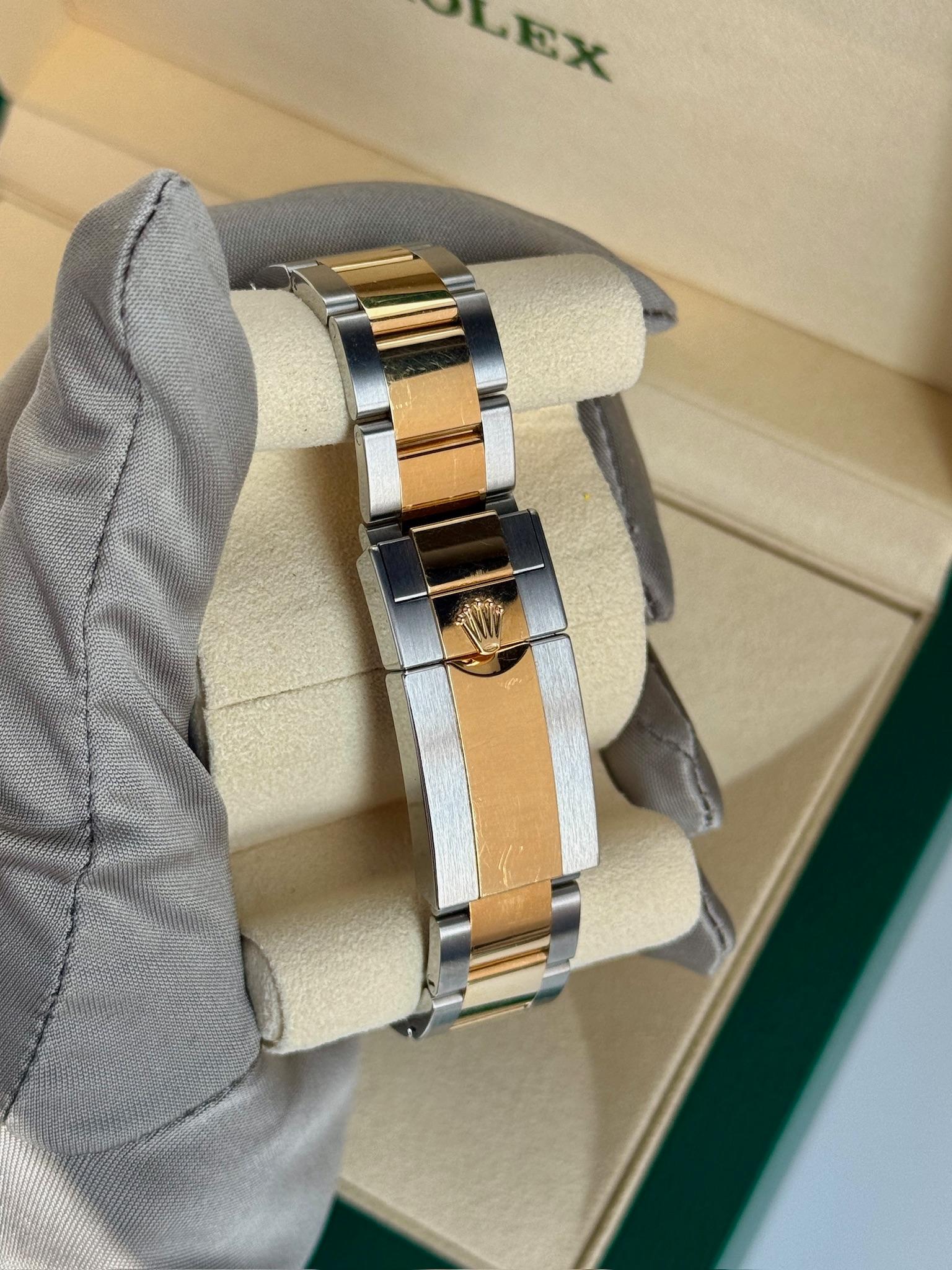 UnwornWatches proudly presents the iconic Rolex Daytona 116503 combines sport and luxury with its two-tone steel & 18k gold design. The white dial with gold accents delivers timeless elegance, while the Rolex Caliber 4130 ensures precision