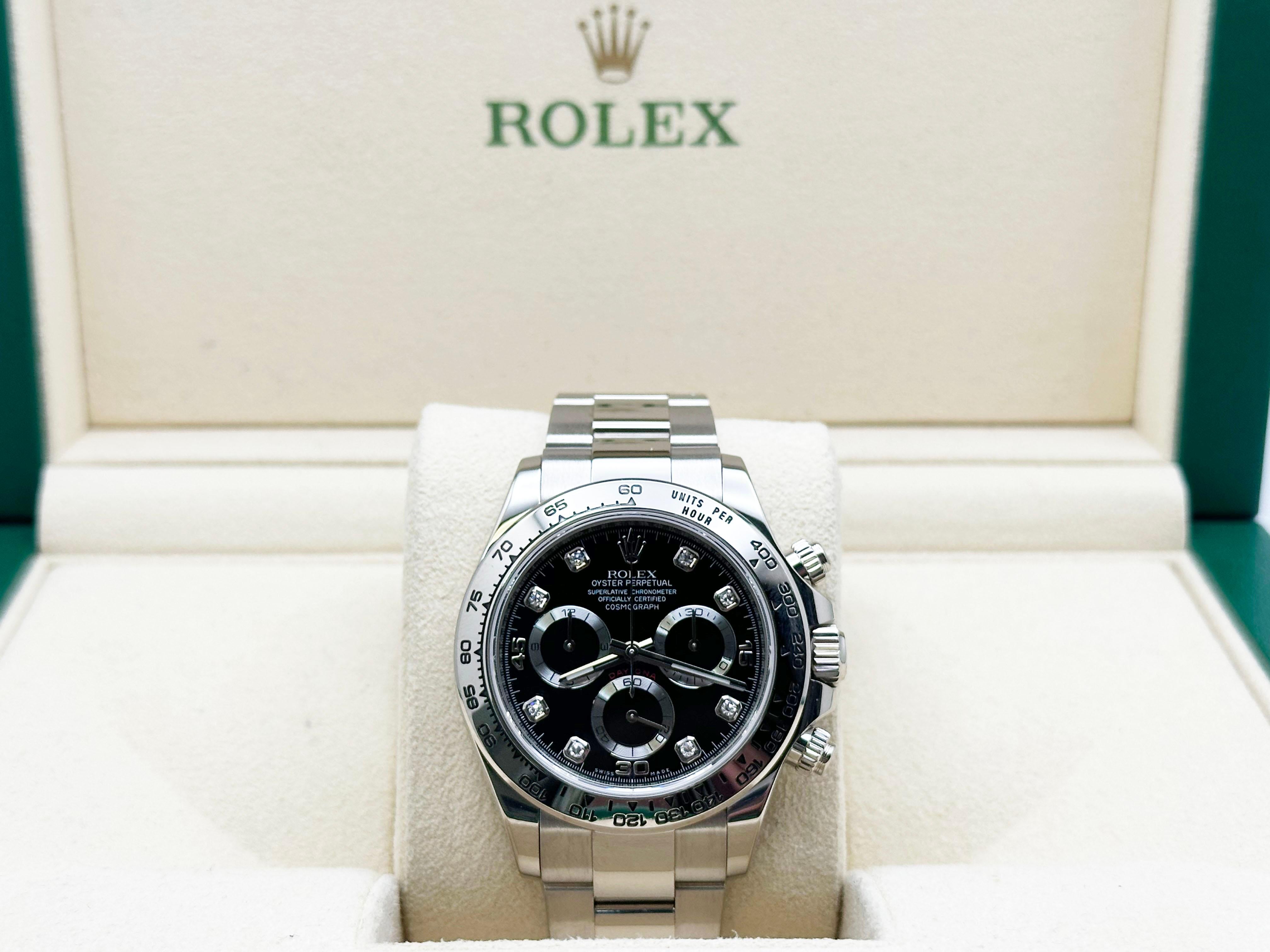 Numero di stile: 116509



Seriale: 9VG887***

 

Model: Rolex Daytona (oro bianco)

 

Materiale della cassa: Oro bianco 18 carati 

 

Fascia: oro bianco 18 carati 

  

Lunetta: oro bianco 18 carati 

  

Quadrante: Quadrante Black Diamond