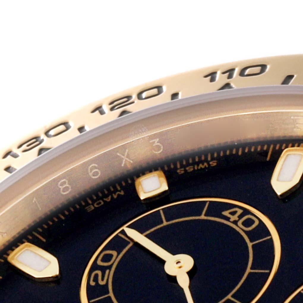 Rolex Daytona Gelbgold Schwarzes Zifferblatt Herrenuhr 116518 Box Card. Offiziell zertifiziertes Chronometerwerk mit automatischem Aufzug. Chronographenfunktion. Gehäuse aus 18 Karat Gelbgold mit einem Durchmesser von 40,0 mm.  Spezielle,