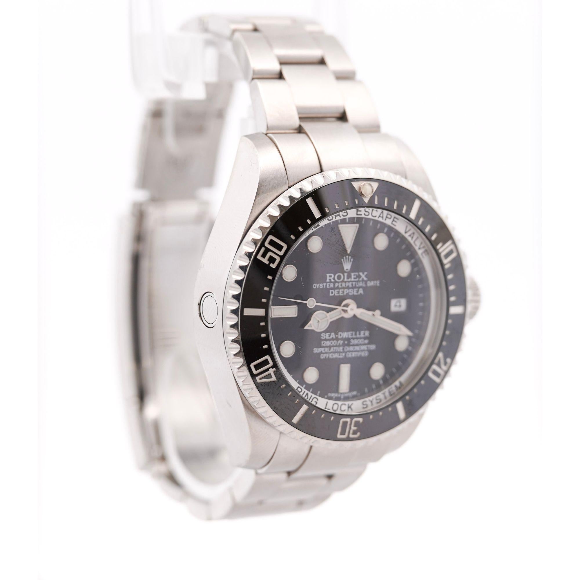 Rolex Deepsea Sea-Dweller 44mm Ref 11660 Watch With Box and Papers For Sale 1