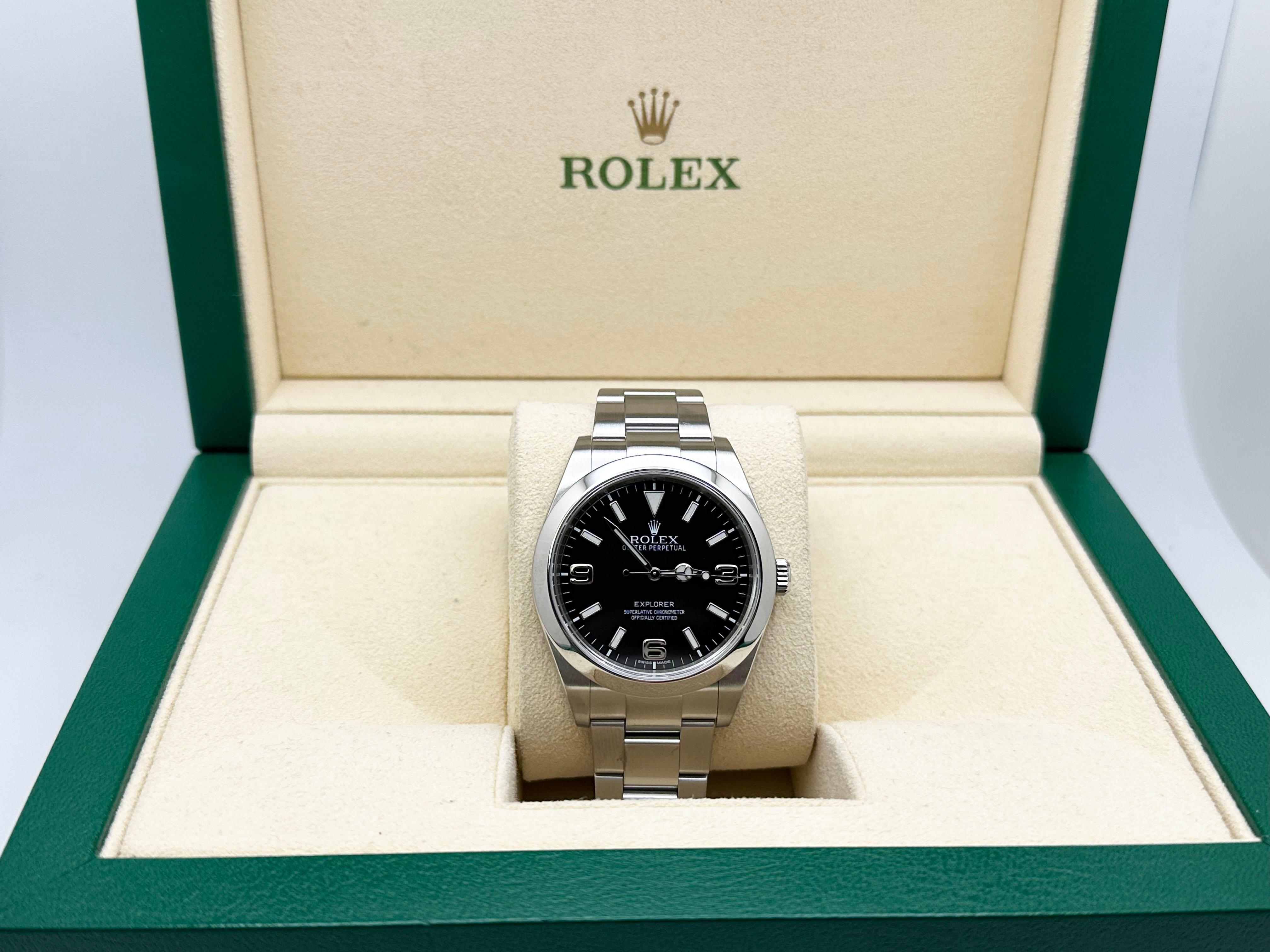 Numero di stile: 214270

Seriale: 220T2***

Anno: 2010-2016
 
Model: Rolex Explorer 39 (quadrante Mark 1)
 
Materiale della cassa: Acciaio inossidabile 
 
Fascia: Acciaio inossidabile 
  
Lunetta: Acciaio inossidabile 
  
Quadrante: Quadrante nero 
