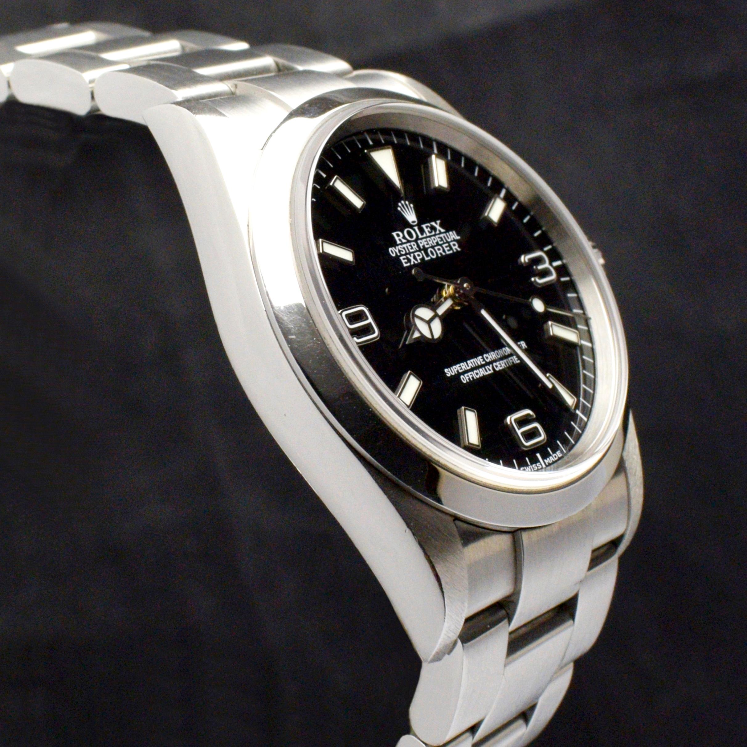  Rolex Explorer I 36 mm 114270 Montre en acier avec papier 2001 Unisexe 
