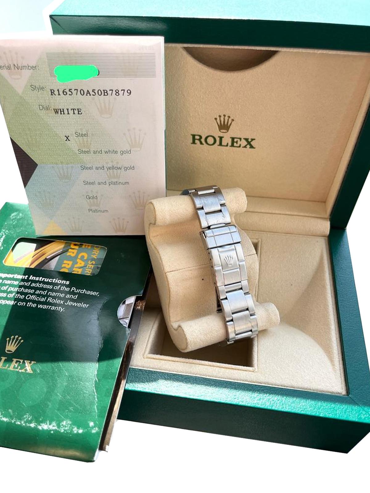 Rolex Explorer II Montre pour hommes avec cadran polaire blanc et bracelet Oyster en acier 16570 en vente 10