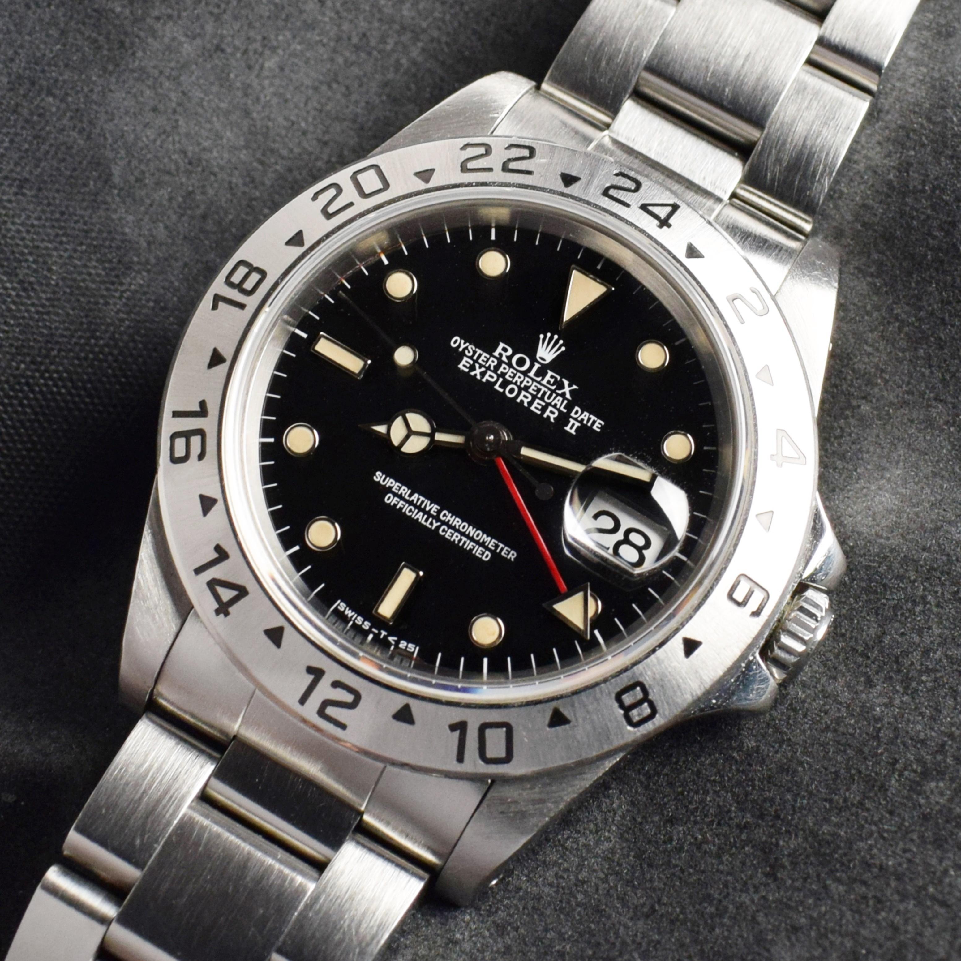 Rolex Explorer II Black Creamy Dial 16570 Steel Automatic Watch with Paper 1995 In Good Condition For Sale In Central & Western District, HK