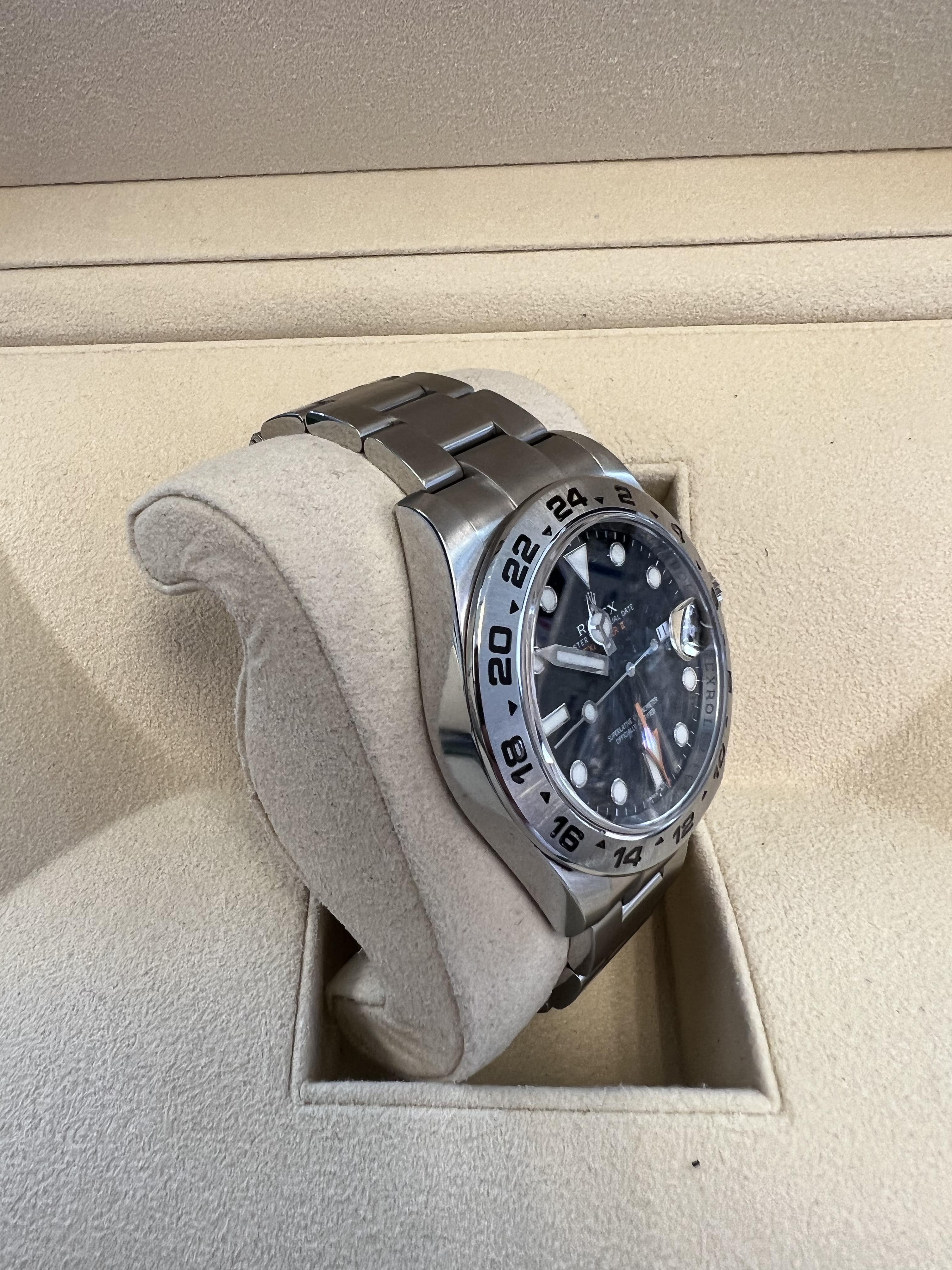 Rolex Explorer II Schwarzes Zifferblatt Box und Papiere im Zustand „Hervorragend“ im Angebot in BEVERLY HILLS, CA