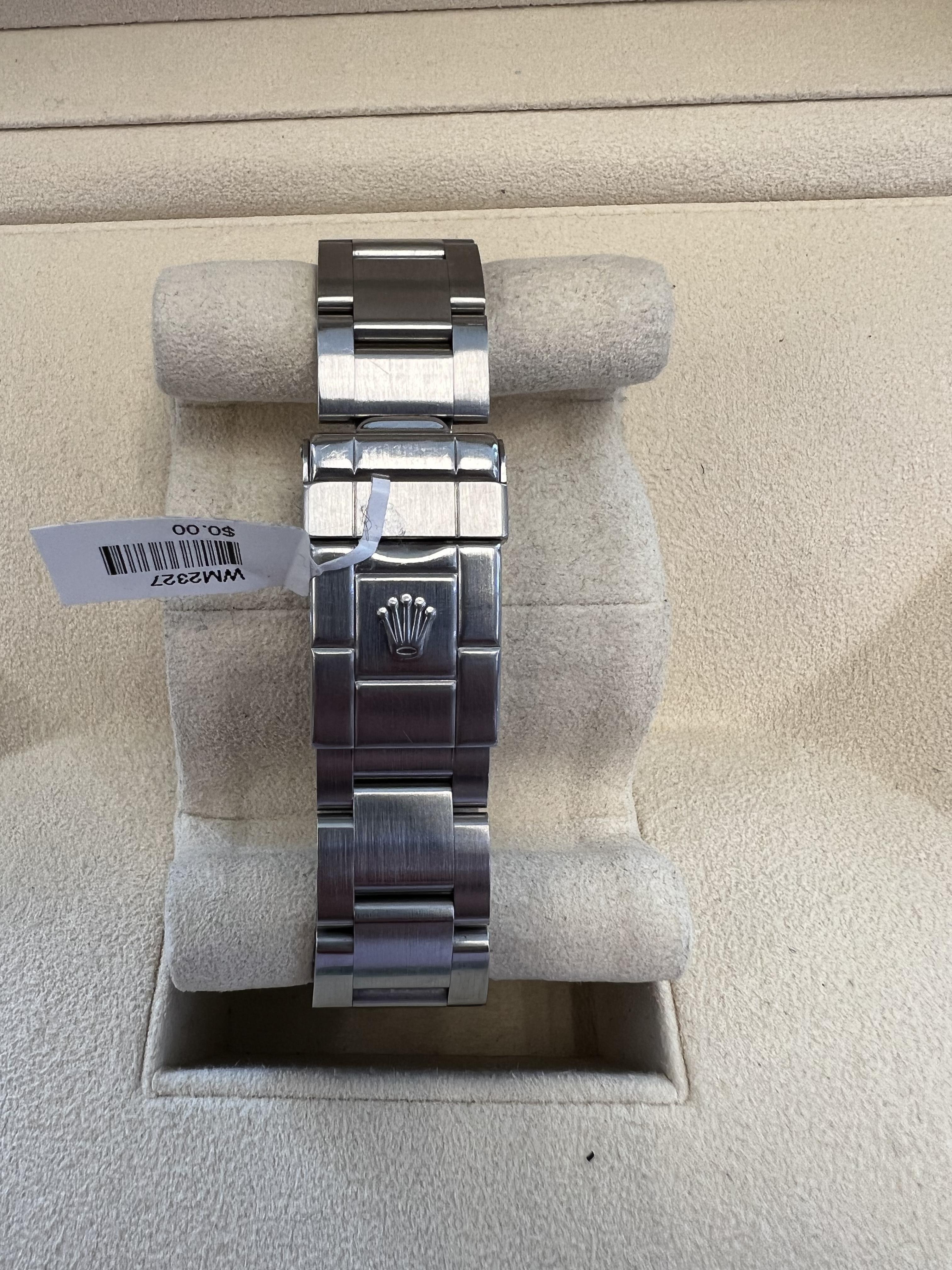 Uomo Rolex Explorer II Quadrante Nero Scatola e Documenti in vendita