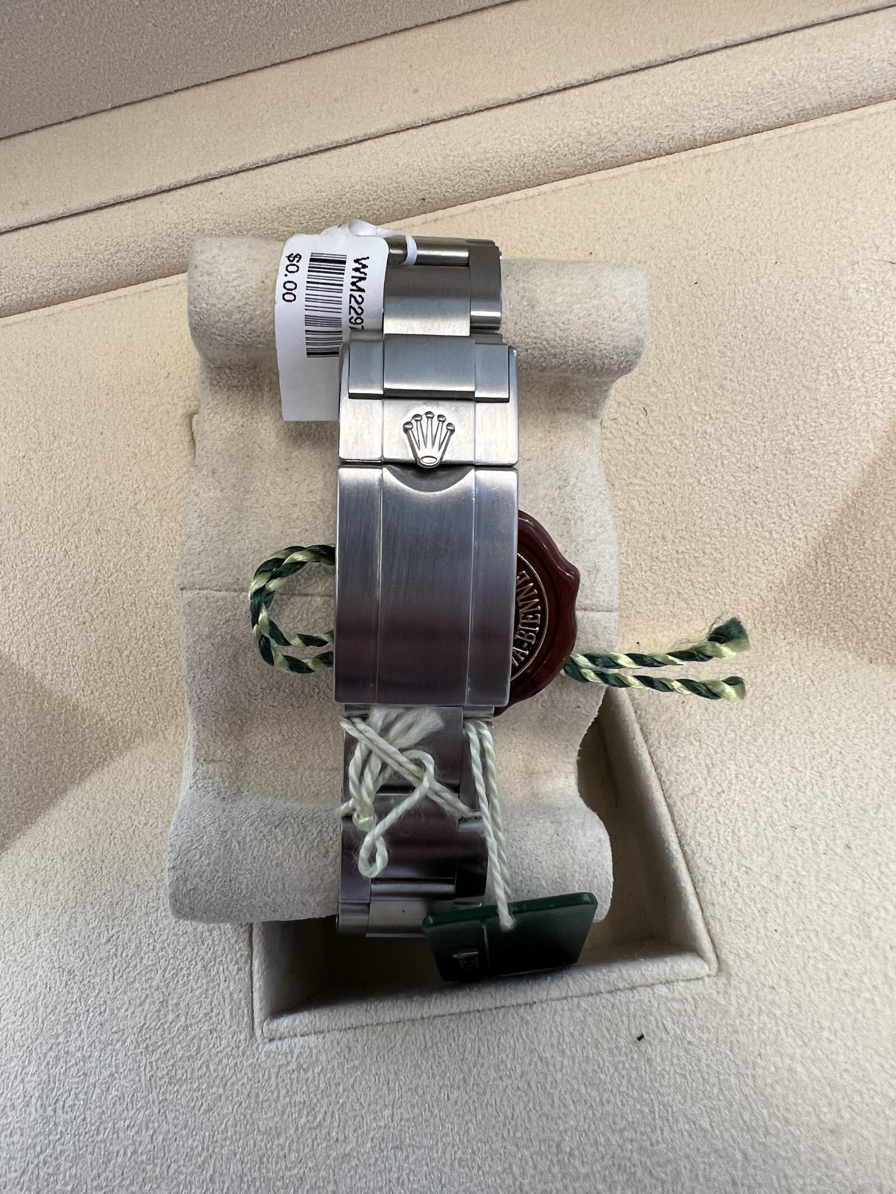Rolex Explorer II Schwarzes Zifferblatt Box und Papiere Herren im Angebot
