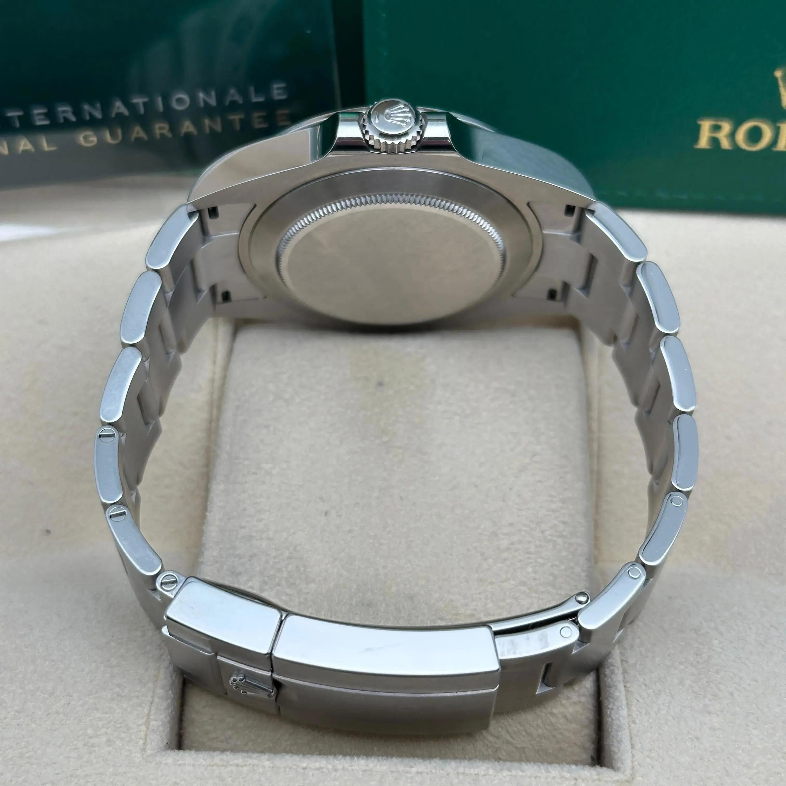 Rolex Explorer II GMT 42mm Acero Esfera Blanca Reloj Oyster Automático 226570 B&P en venta 3