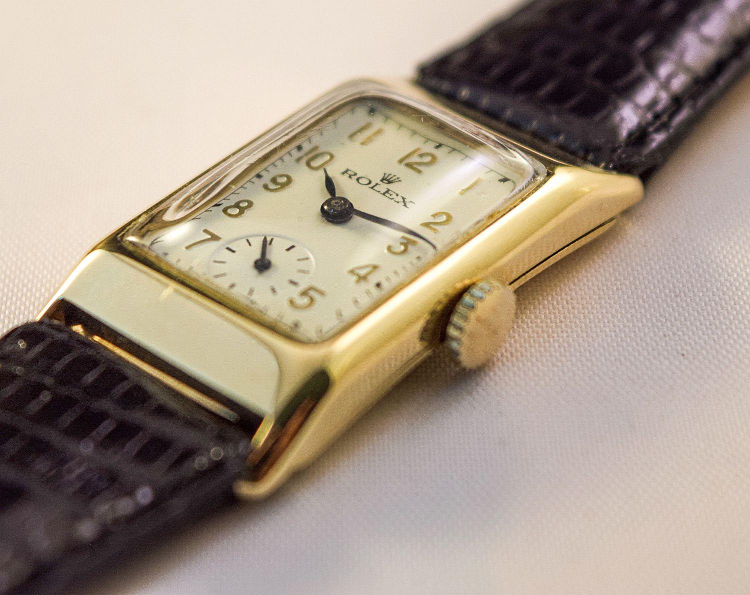 Rolex Äußerst seltene rechteckige Uhr aus massivem Gold 1930er Jahre im Angebot 10