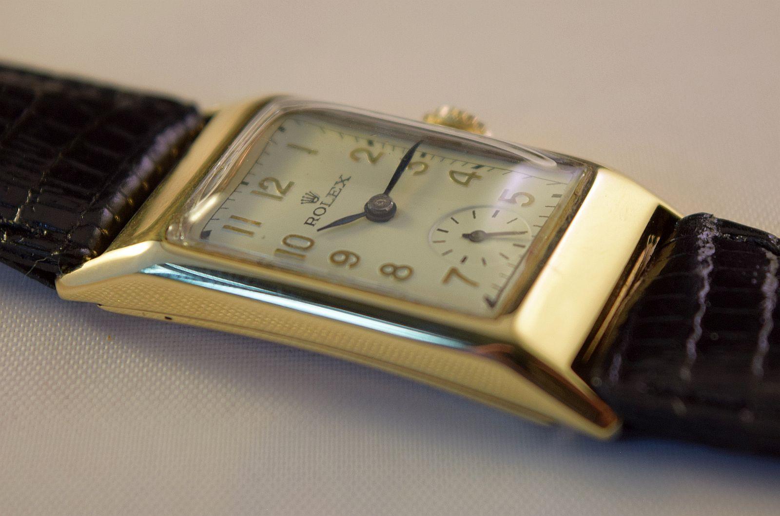 Rolex Äußerst seltene rechteckige Uhr aus massivem Gold 1930er Jahre im Angebot 11