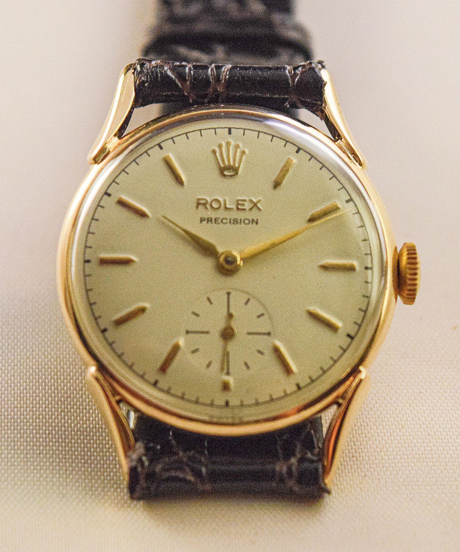 Women's or Men's Rolex extremely rare solid gold watch with unusual lugs