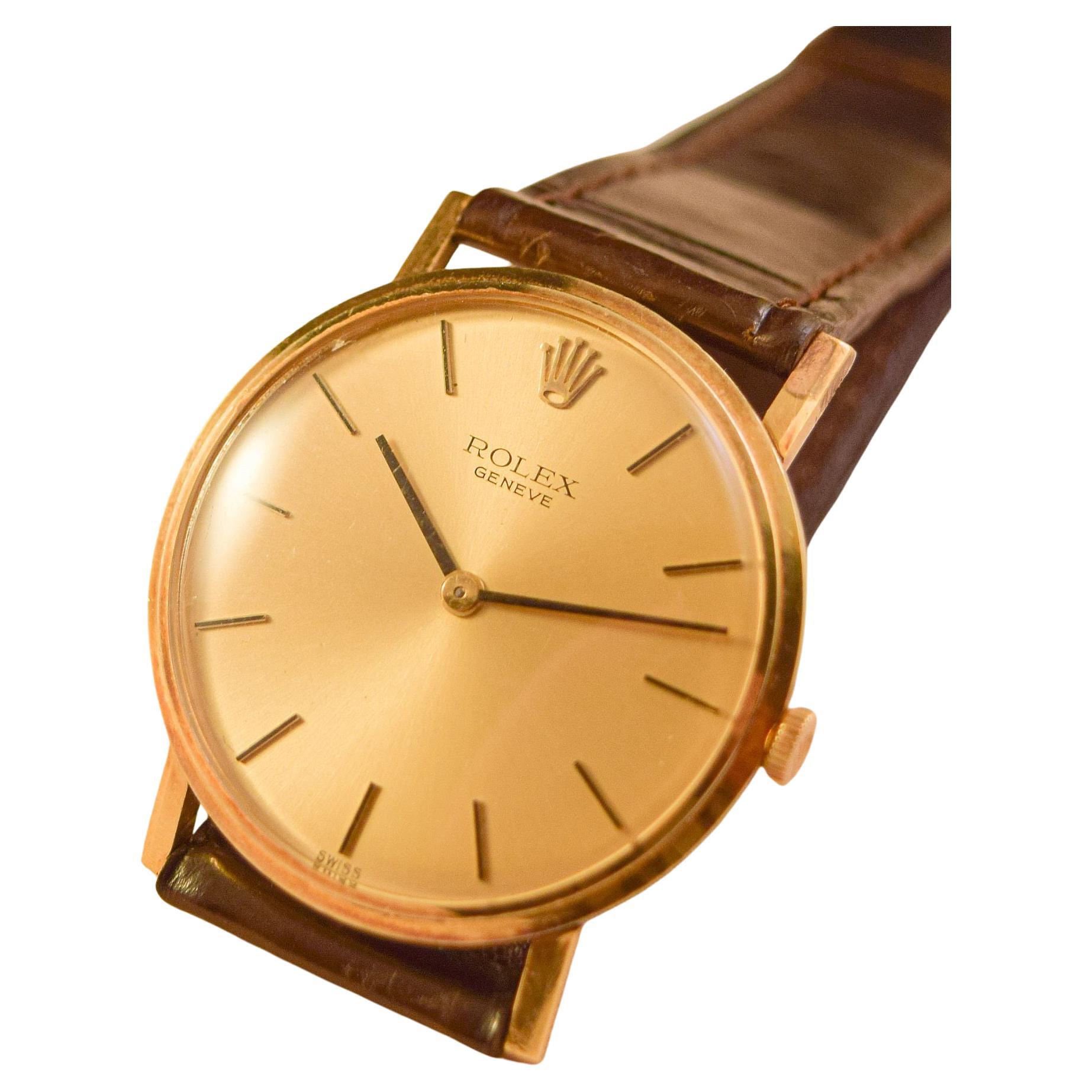 Rolex Geneve
Rolex a very elegant 18 Carat gold watch.
A very slim watch really extra thin and light watch to wear.
Manual Hand winding,
1960's
This watch is in amazing condition it must have been kept in safe many years.
The person who used it