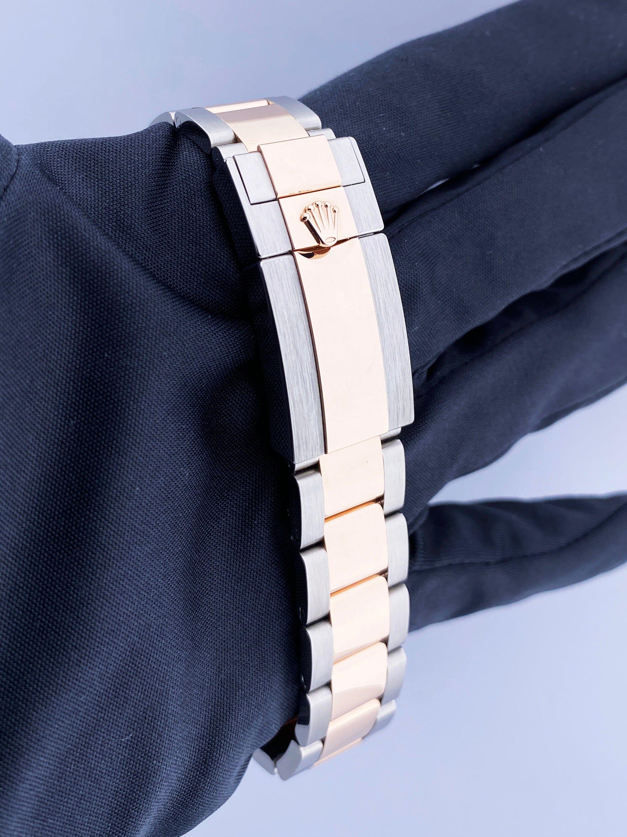 Rolex GMT Master 126711CHNR Root Beer Orologio Scatola Documenti in vendita 2