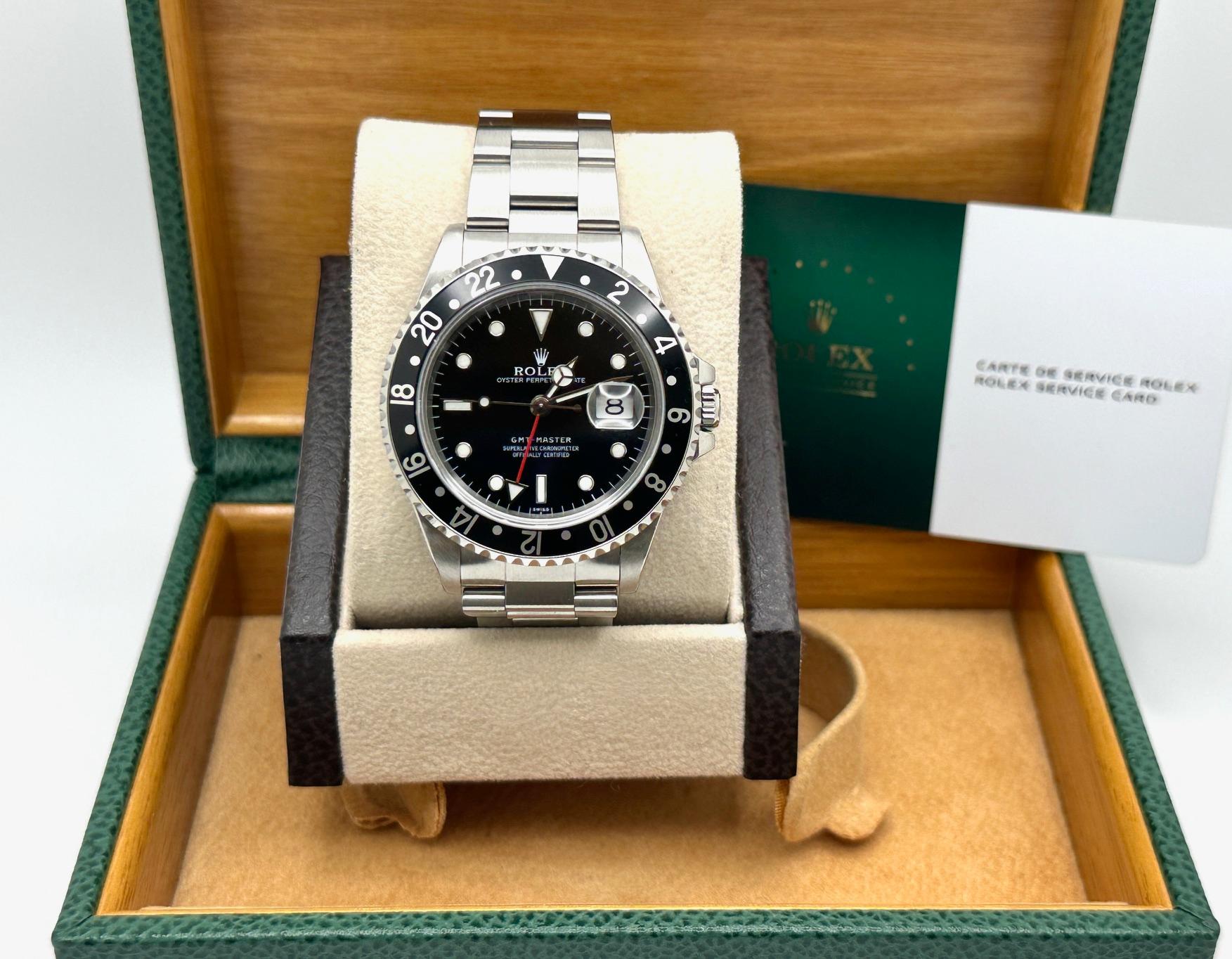 Numero di stile: 16700



Seriale: U918***



Anno: 1997

 

Model: Rolex GMT Master

 

Materiale della cassa: Acciaio inossidabile

 

Fascia: Acciaio inossidabile

   

Lunetta: nera

  

Quadrante: nero

 

Cristallo: cristallo di zaffiro

