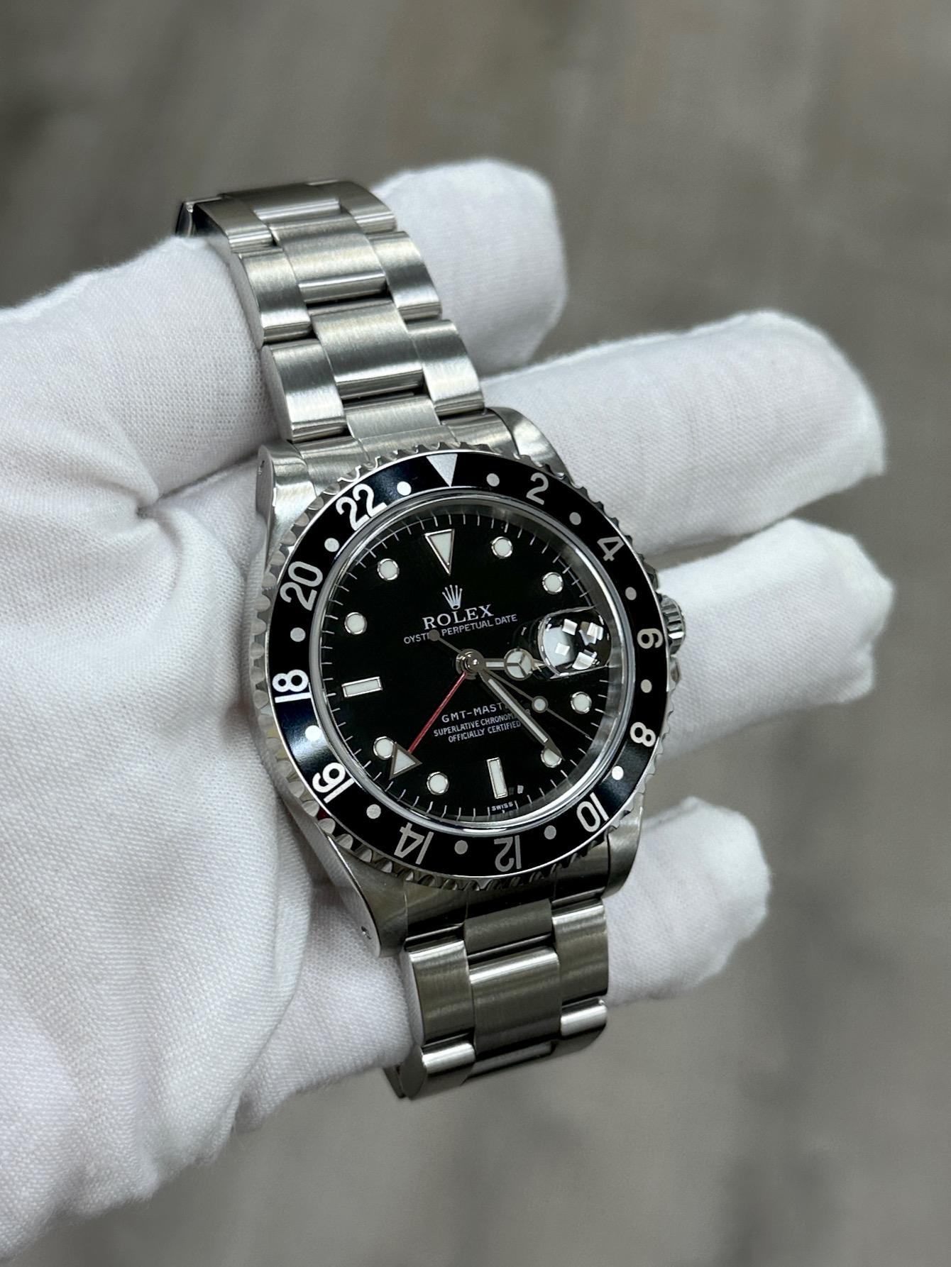 Rolex GMT Master 16700 40mm Nero Acciaio Inox Scatola Carta di Servizio in vendita 3