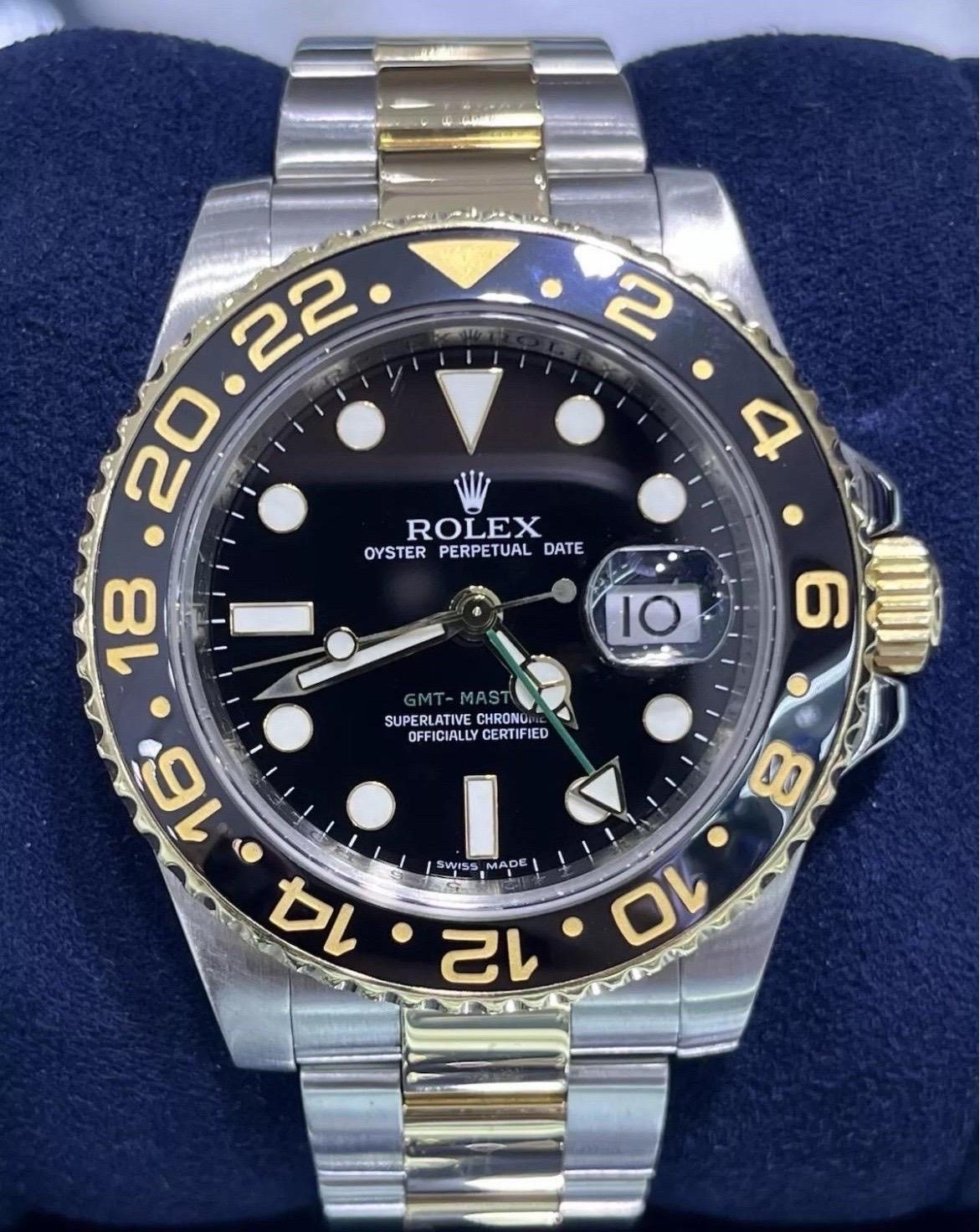 Rolex GMT-Master II 116713 Black Ceramic Two-Tone 18K Yellow Gold Stainless 40mm In Good Condition For Sale In Boca Raton, FL