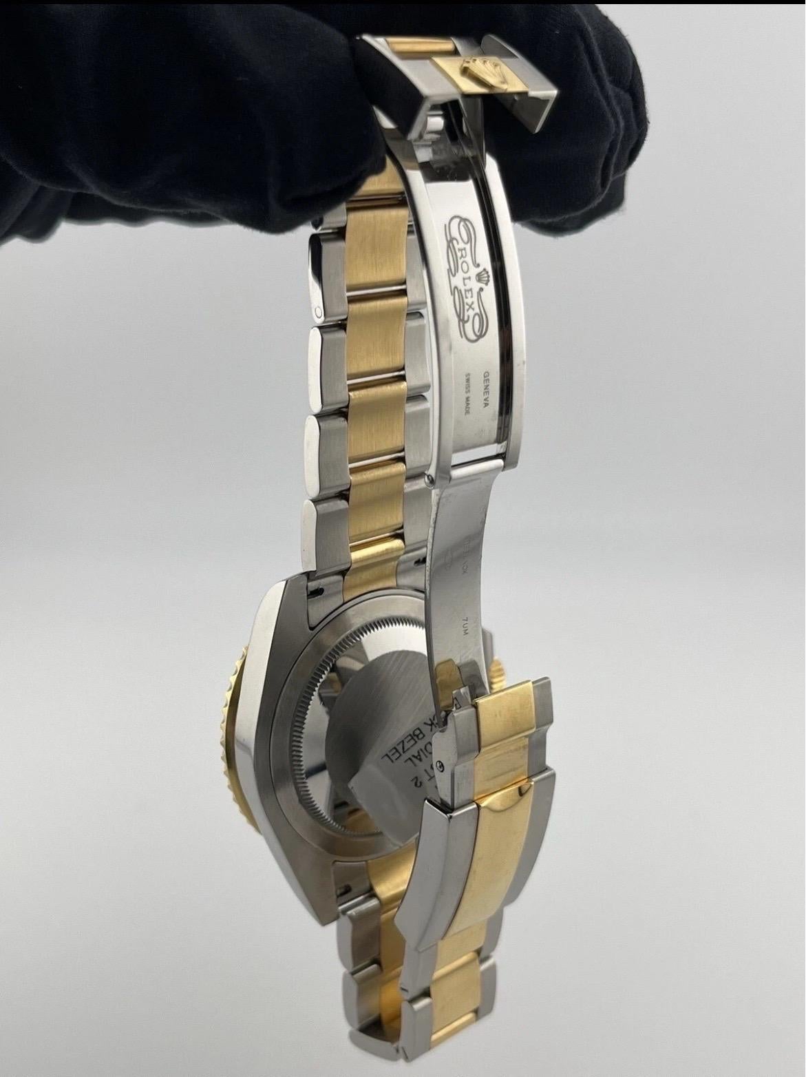 Rolex GMT-Master II 116713 Black Ceramic Two-Tone 18K Yellow Gold Stainless 40mm For Sale 5