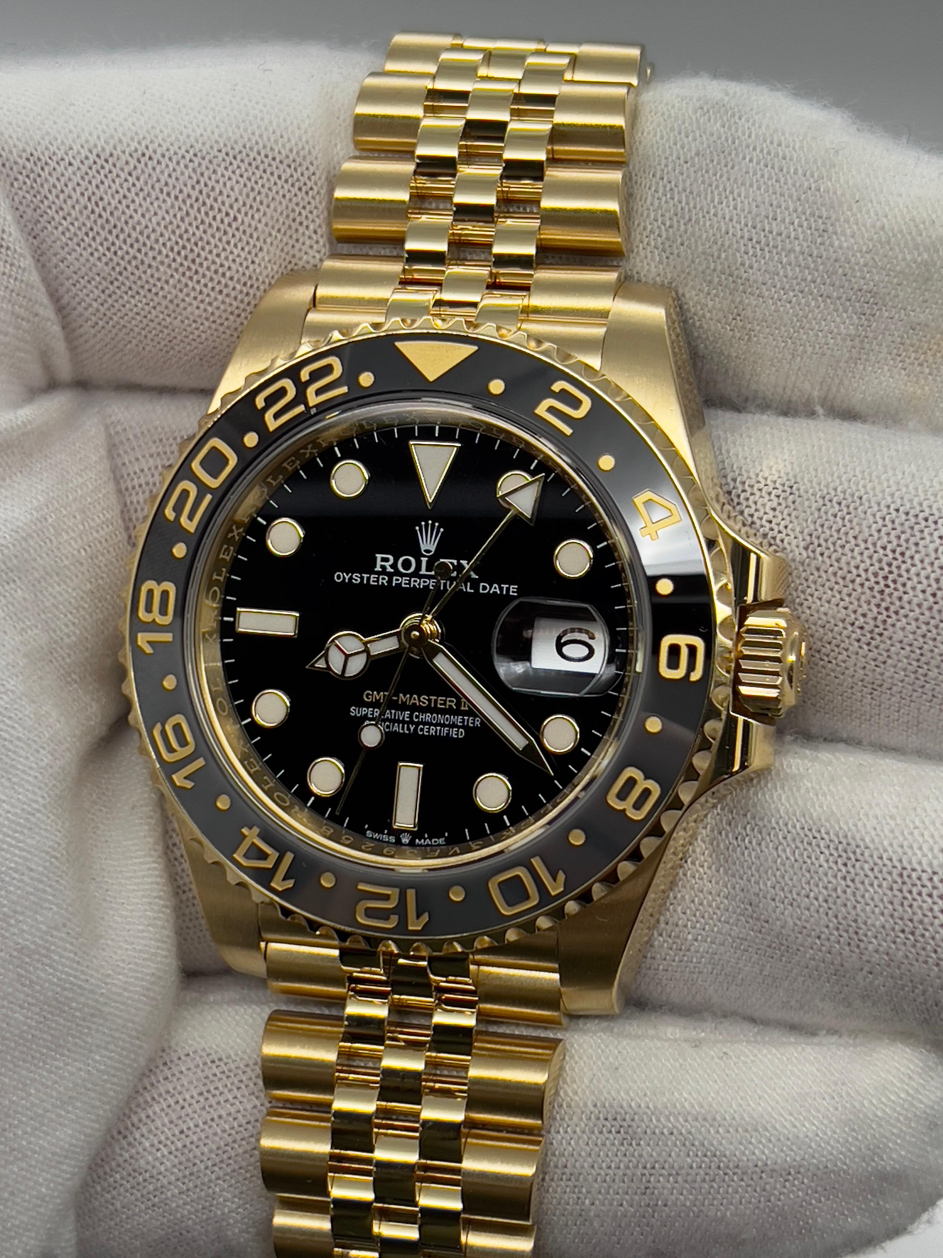Rolex GMT Master II 126718GRNR 40mm 18K Gelbgold Jubiläumsband Box Papier 2023 im Zustand „Hervorragend“ in San Diego, CA