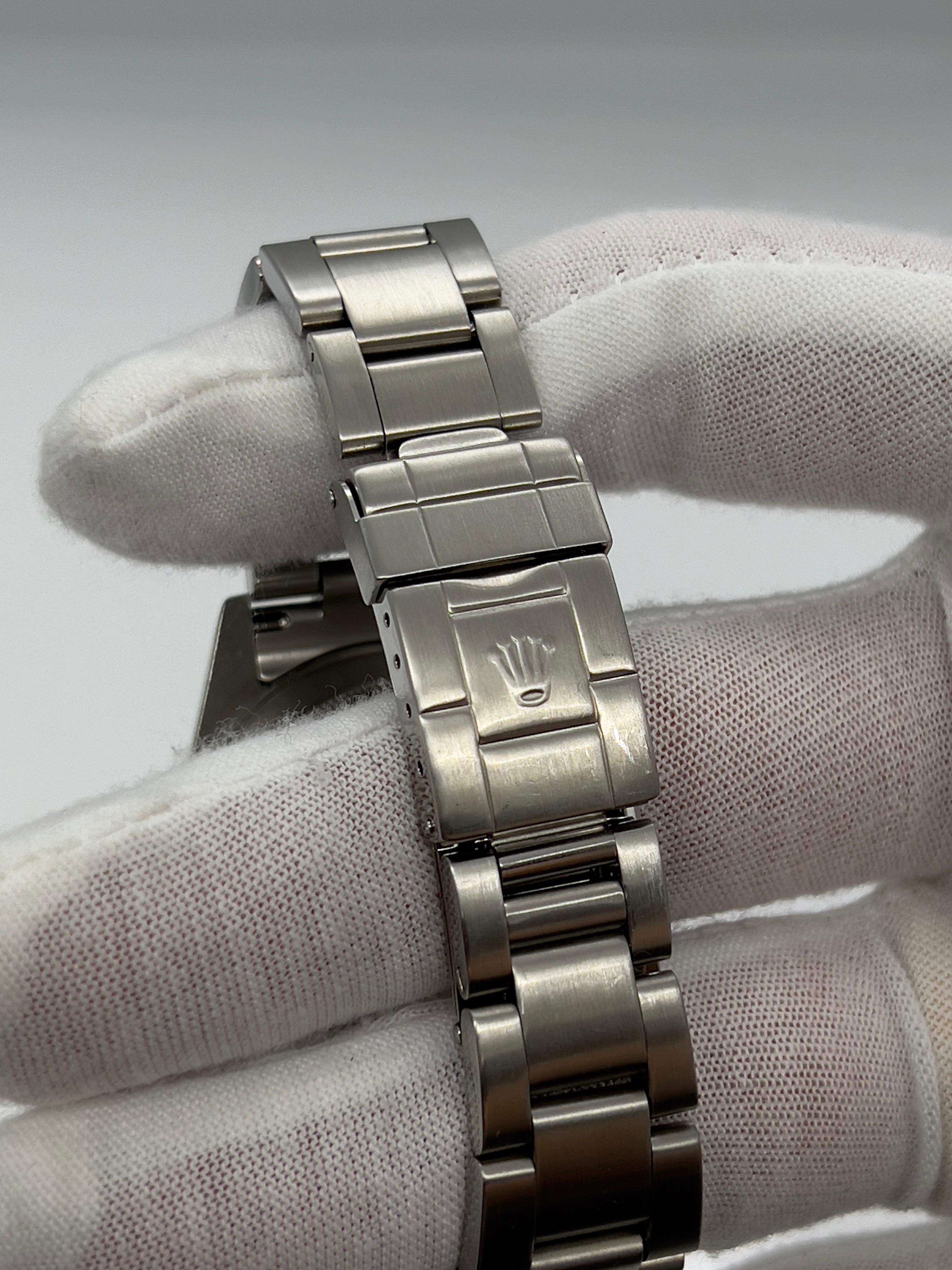 Rolex GMT Master II 16710 Pepsi Red and Blue Bezel Stainless Steel 40mm Box 2002 In Excellent Condition In San Diego, CA
