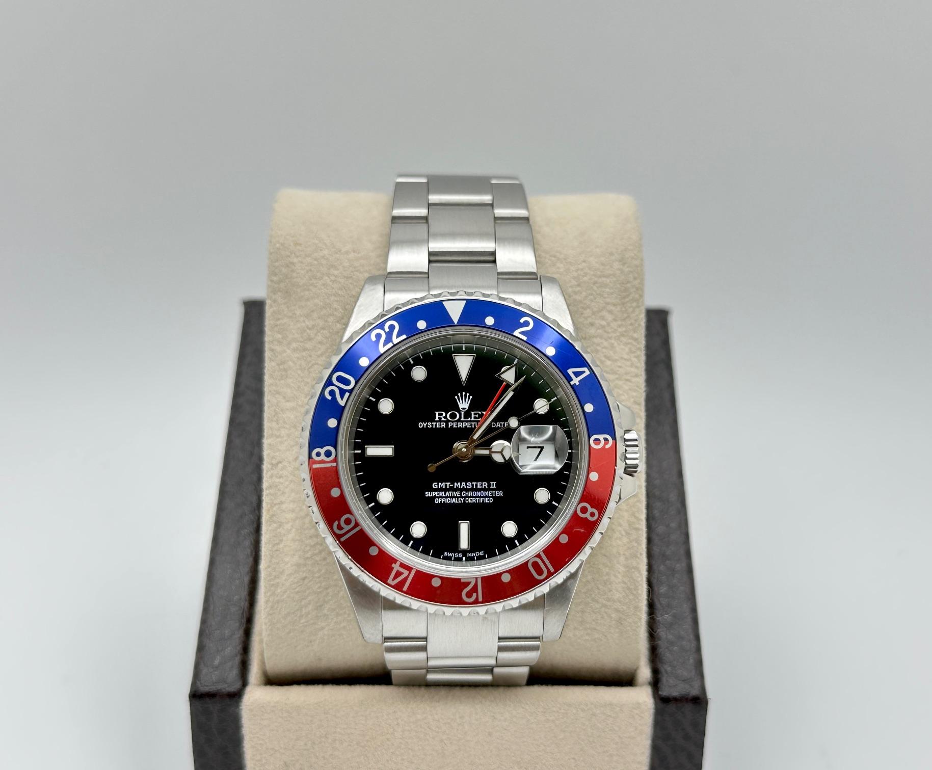 Número de estilo: 16710



De serie: P577***



Año: 2000

 

Model: Rolex GMT Master II 'Pepsi

 

Material de la caja: Acero inoxidable

 

Banda: Acero inoxidable

   

Bisel: Rojo y azul

  

Esfera: Negra

 

Cristal: Cristal de zafiro

