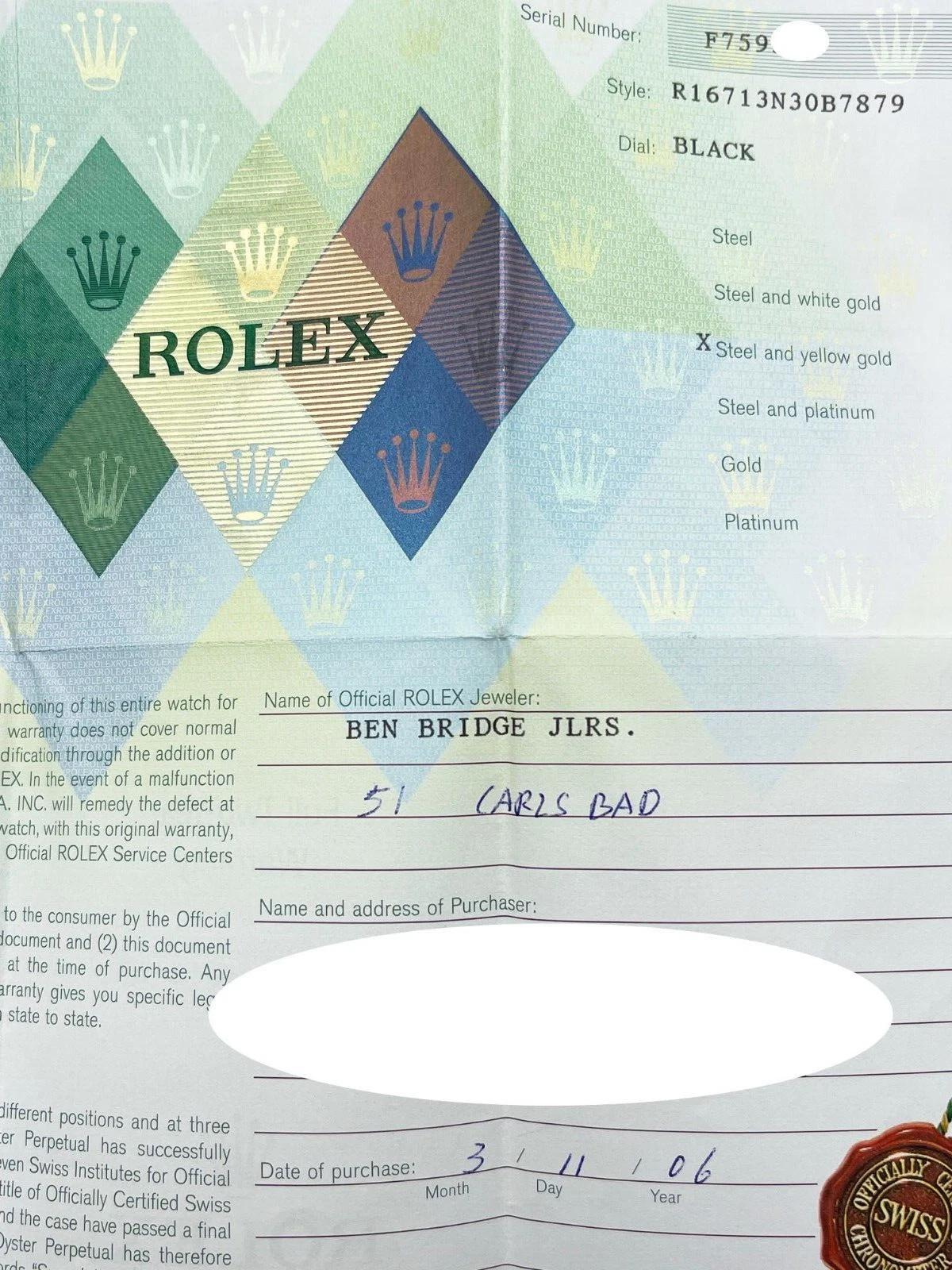Rolex GMT Master II 16713 Schwarzes Zifferblatt 18K Gelbgold Stahl 40mm Box Papier 2006 im Angebot 3