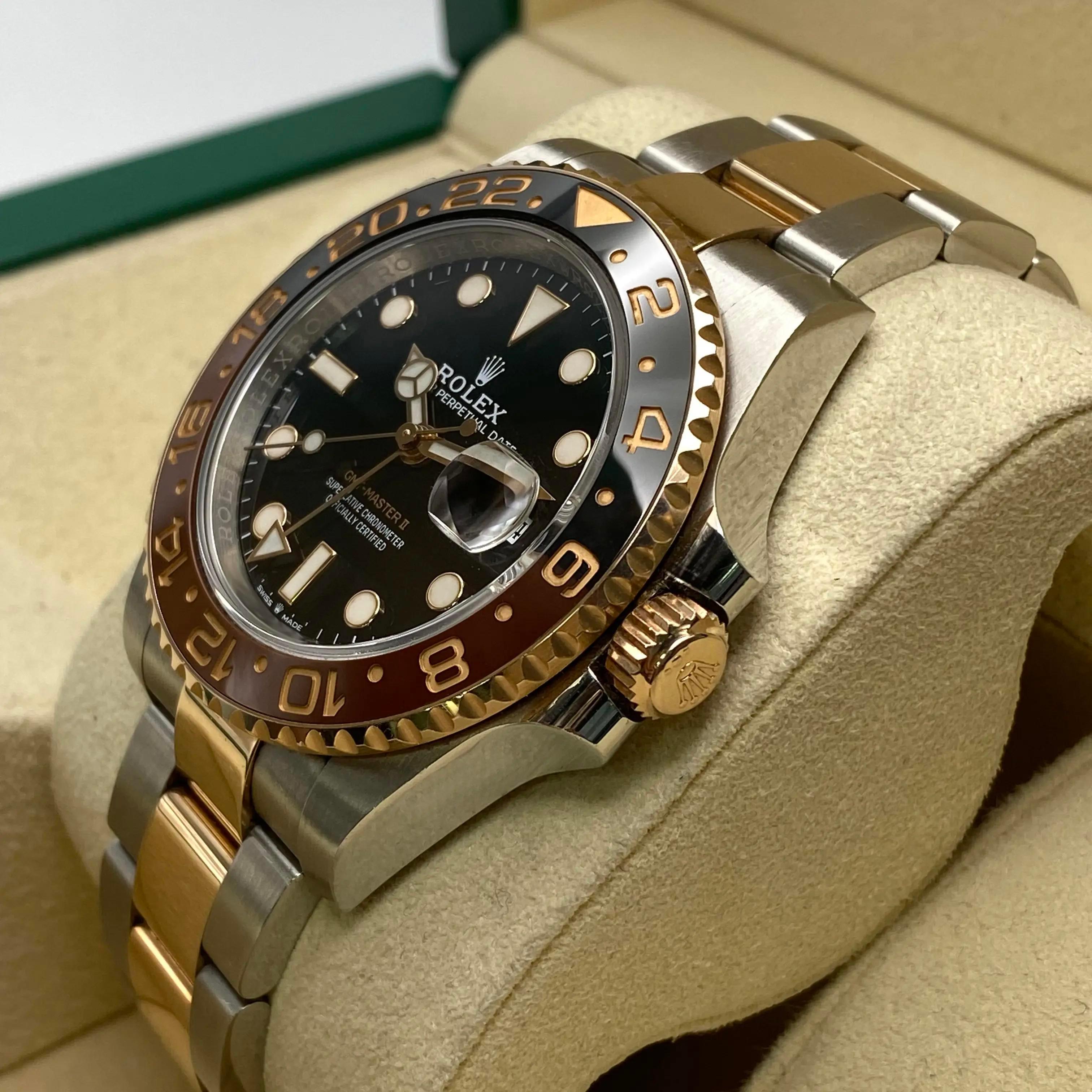 Rolex GMT-Master II 18K Roségold Stahl Schwarzes Zifferblatt Herrenuhr 126711CHNR im Angebot 2