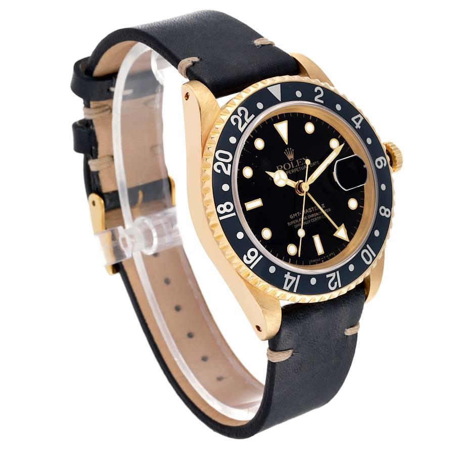 Rolex GMT Master II 18K Yellow Gold Black Dial Mens Watch 16718 Box Papers In Good Condition For Sale In Atlanta, GA