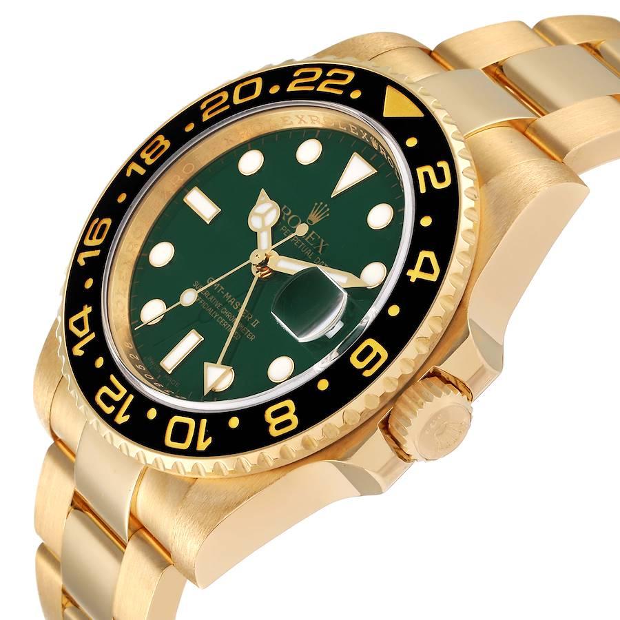 Rolex Montre GMT Master II en or jaune 18 carats avec cadran vert pour hommes 116718 en vente 1