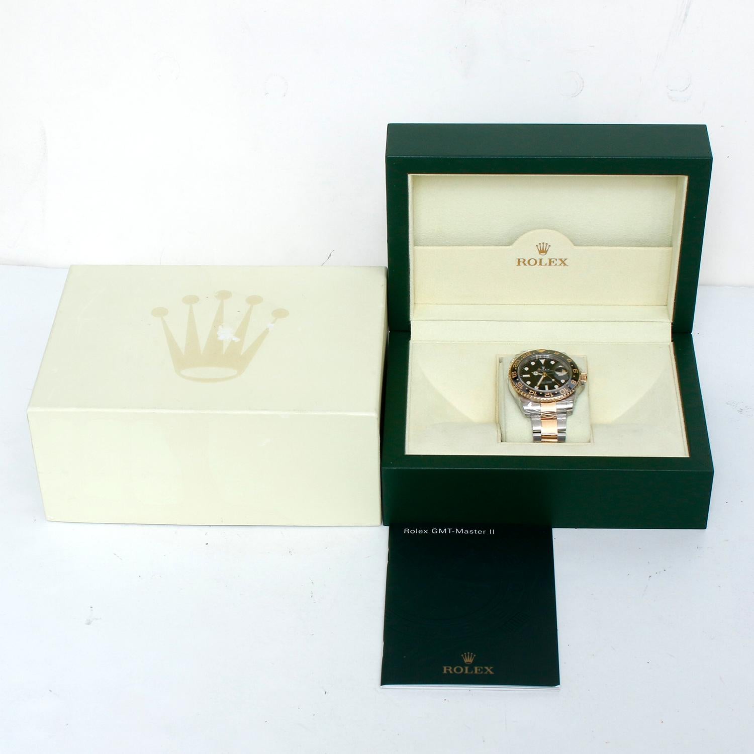 Rolex GMT-Master II 2-Tone Men's Watch 116713 with Green GMT hand For Sale 3