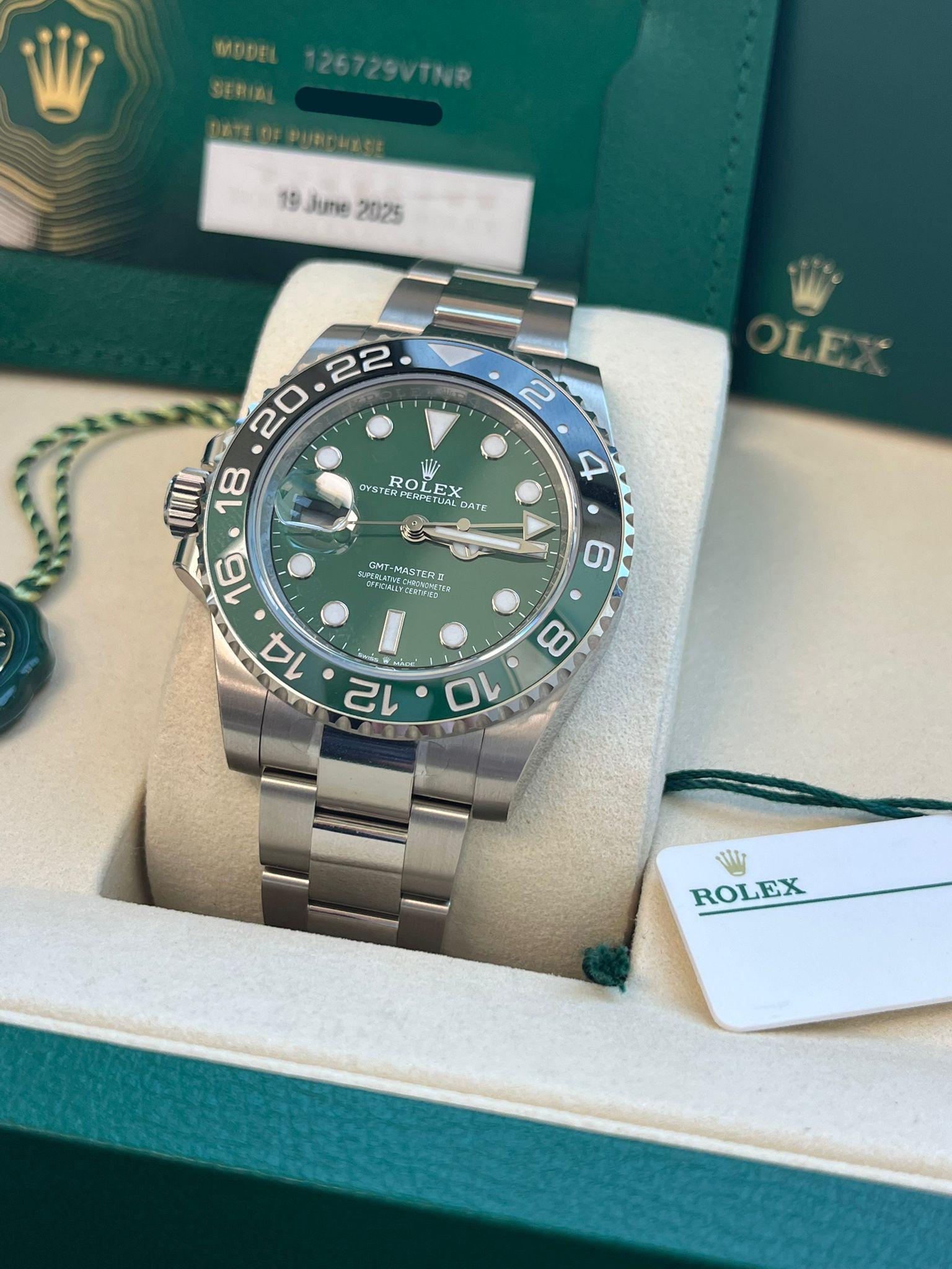 Rolex GMT-Master II 40mm Green Dial White Gold Oyster Bracelet Watch 126729VTNR For Sale 8