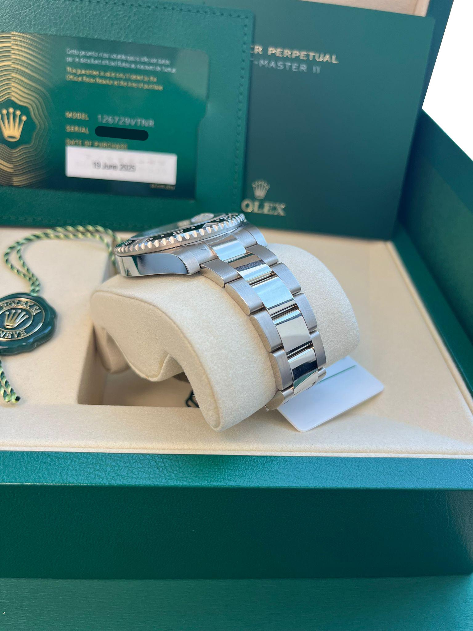 Rolex GMT-Master II 40mm Green Dial White Gold Oyster Bracelet Watch 126729VTNR For Sale 12