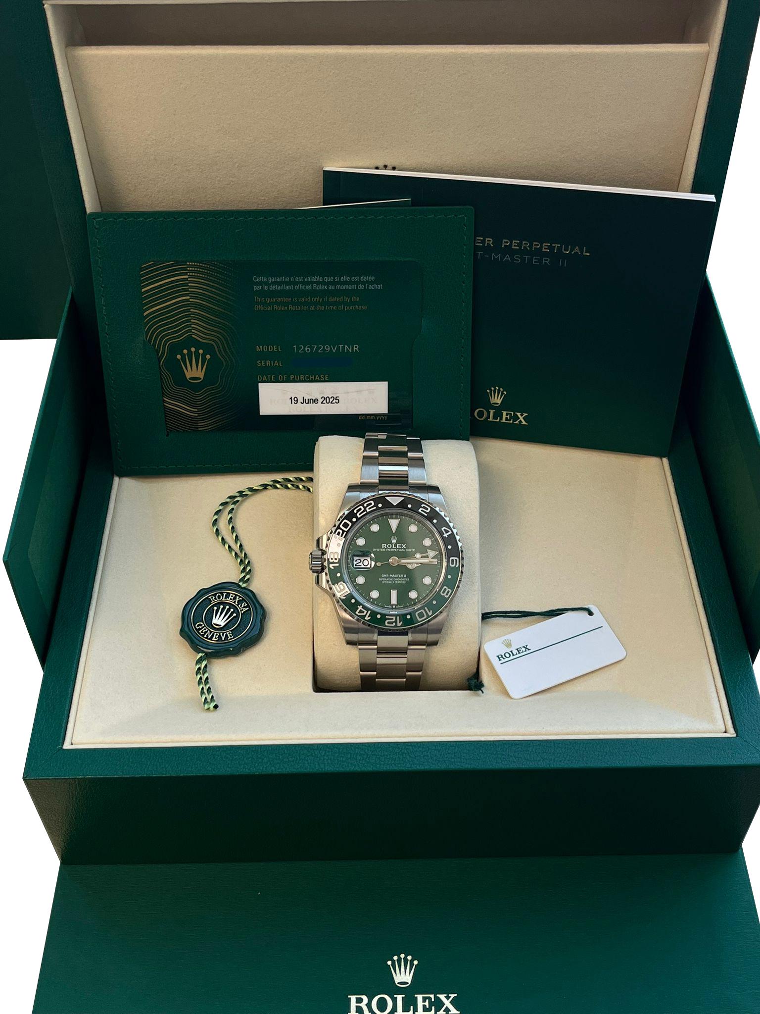 Rolex GMT-Master II 40mm Green Dial White Gold Oyster Bracelet Watch 126729VTNR In New Condition For Sale In Aventura, FL