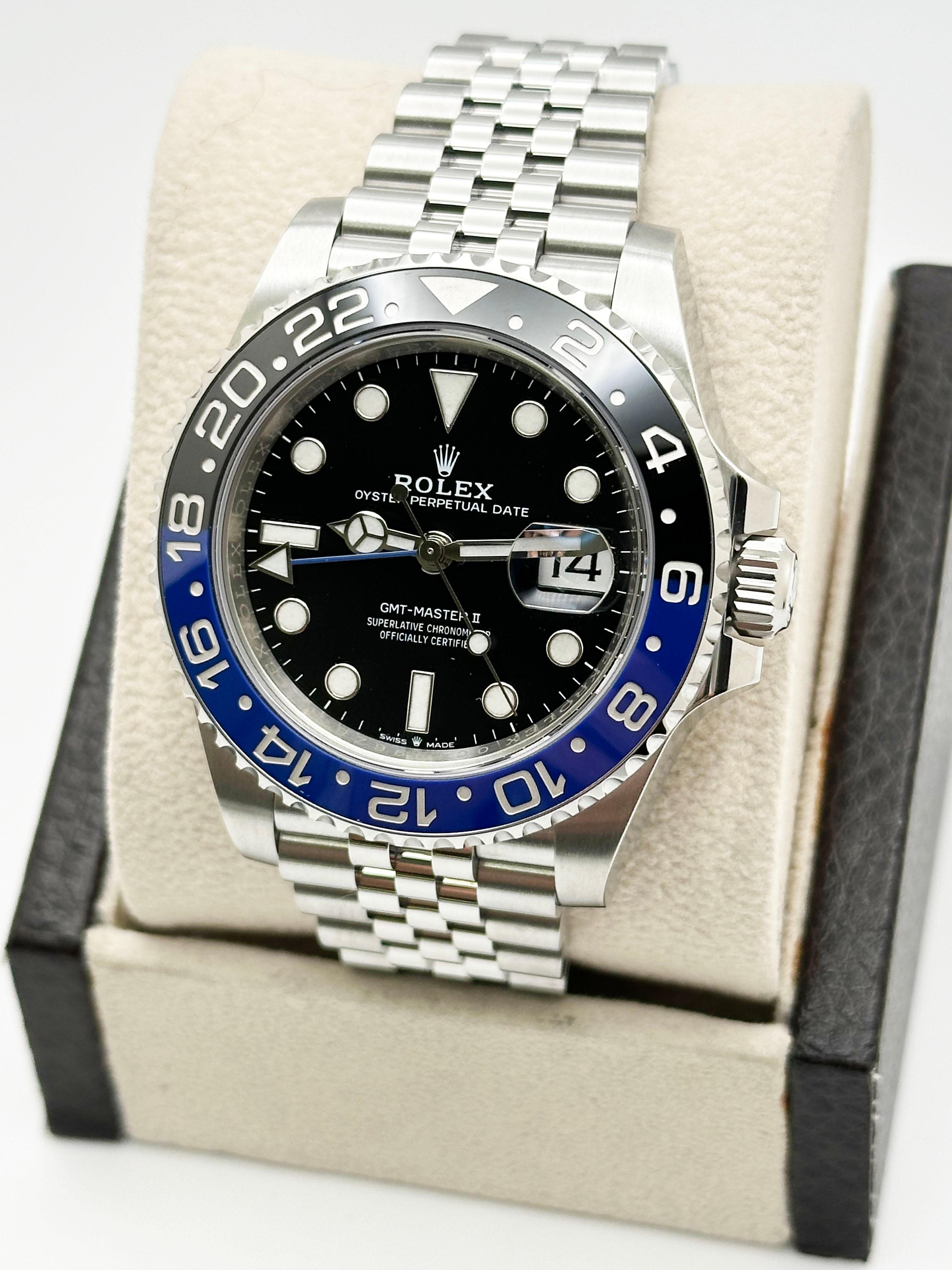 Rolex GMT Master II Batgirl 126710BLNR Noir Bleu Céramique Inox Boîte Papier Excellent état à San Diego, CA