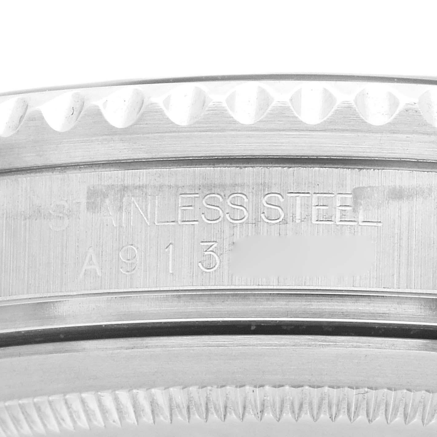Rolex GMT Master II Black Red Coke Bezel Steel Mens Watch 16710 Box Papers In Excellent Condition In Atlanta, GA