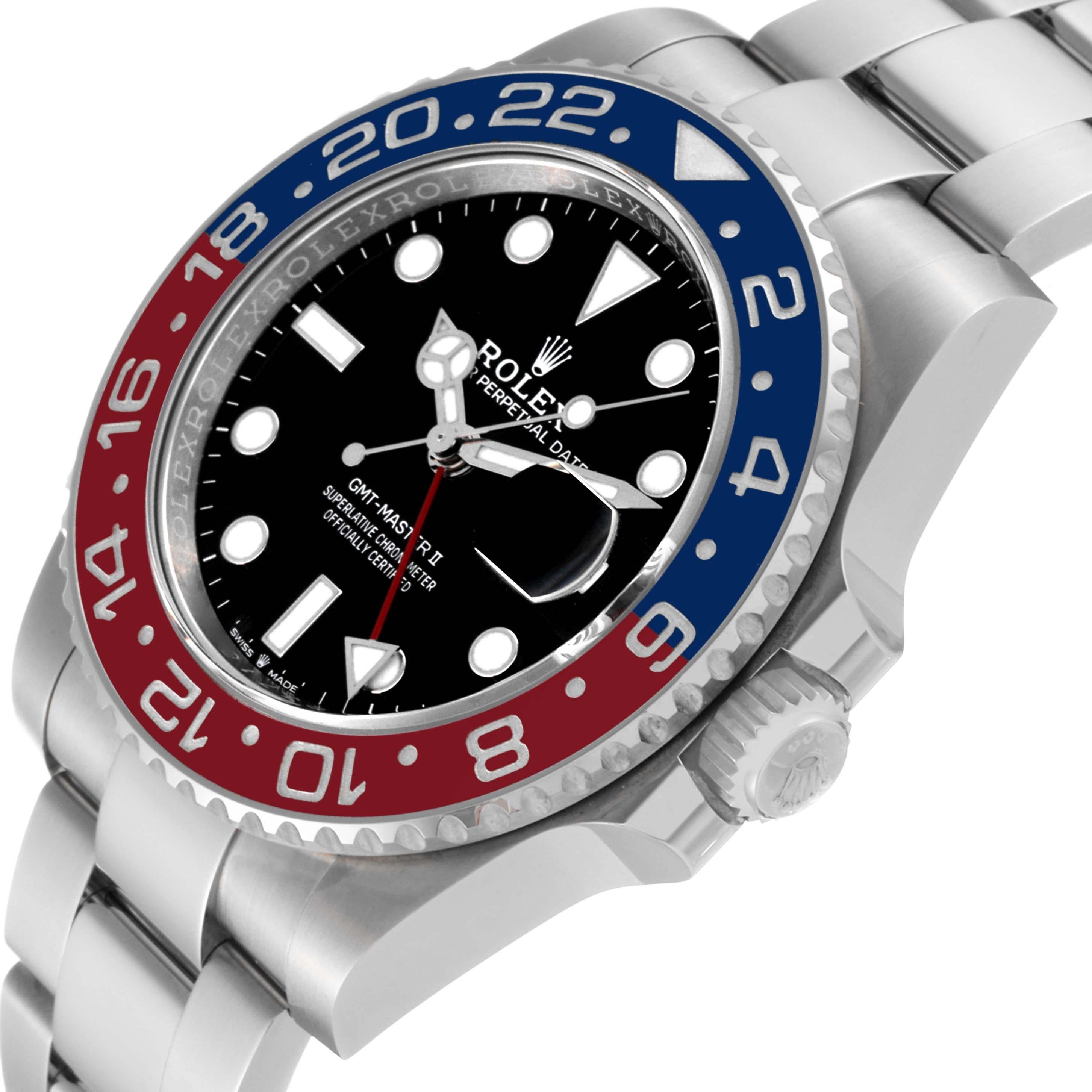 Rolex GMT Master II avec lunette Pepsi bleue et rouge, montre pour hommes 126710 non portée en vente 1