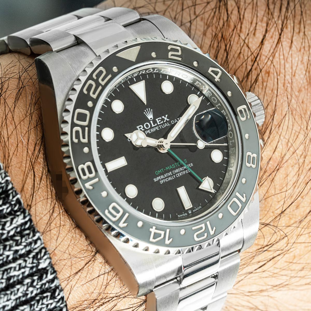 Rolex GMT-Master II Bruce Wayne 126710GRNR 4
