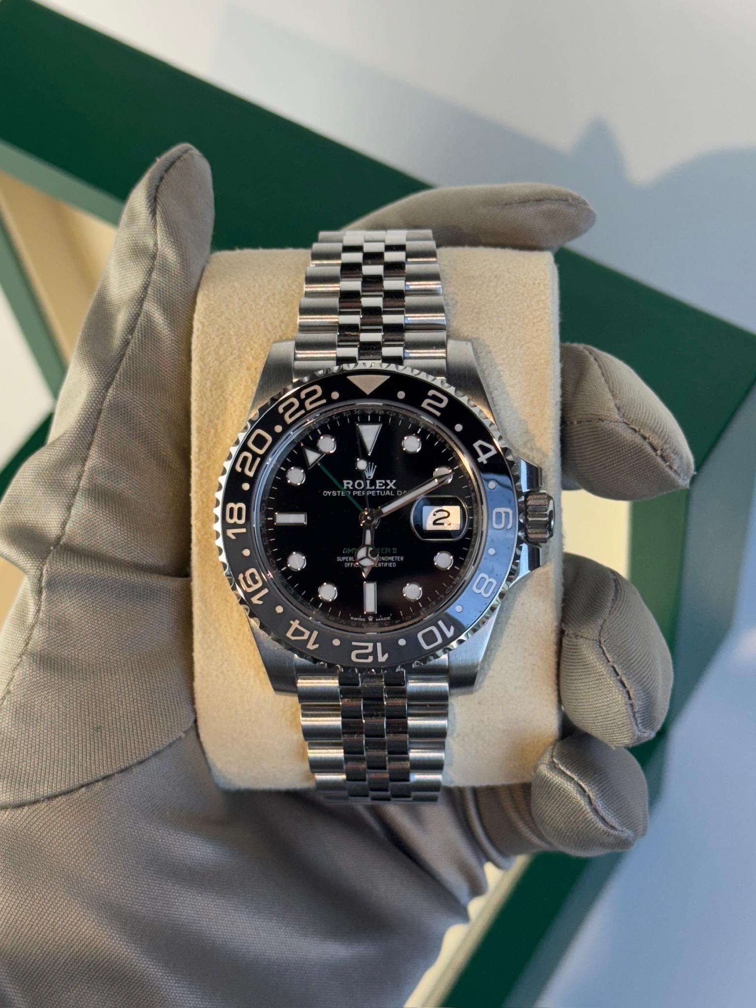 Rolex GMT-Master II Bruce Wayne Jubilee 40mm SS Date : 2024 Style : 126710 1