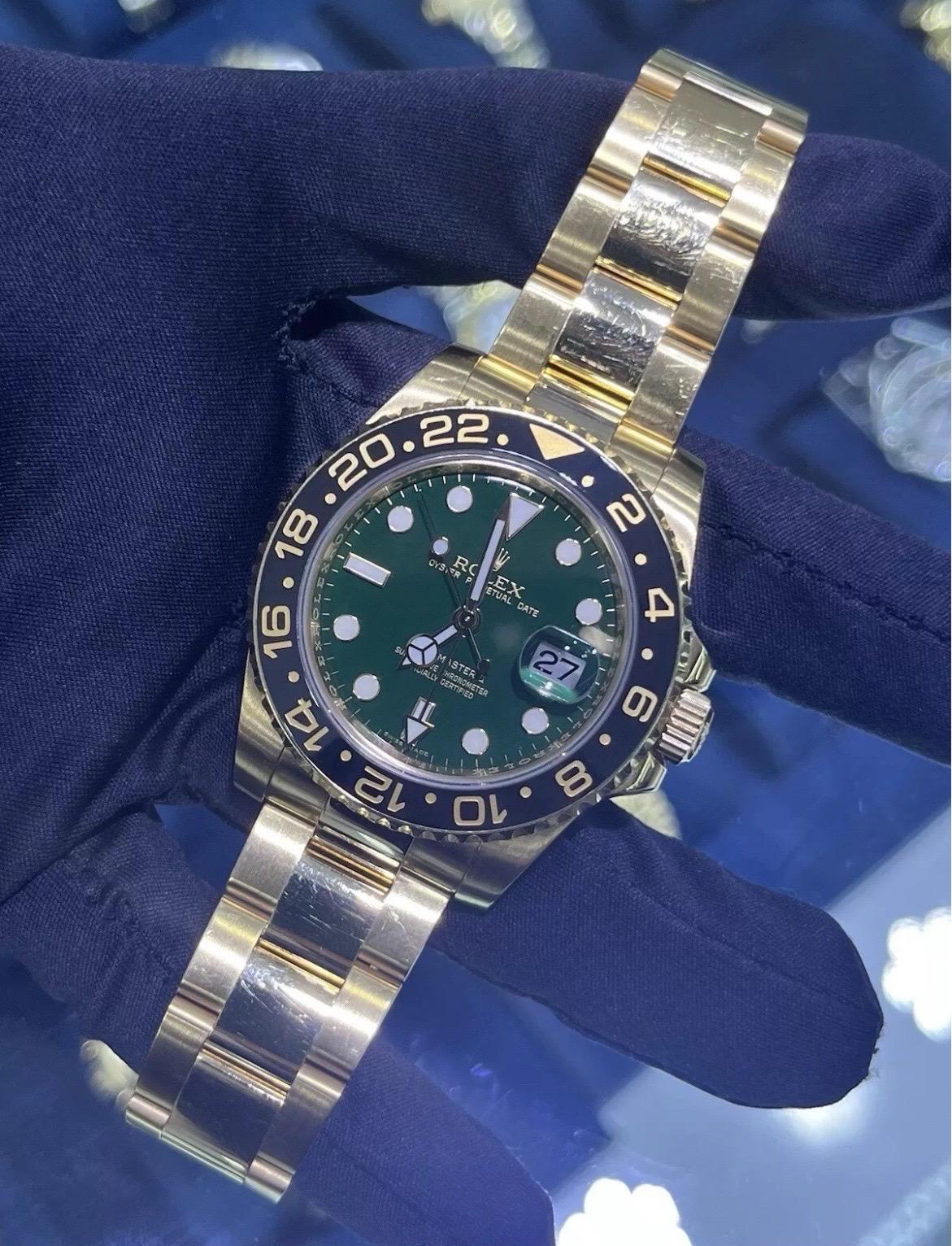 Rolex GMT-Master II Esfera VERDE Cerámica Negra Oro Amarillo 18K 40mm Oyster 116718 en venta 7