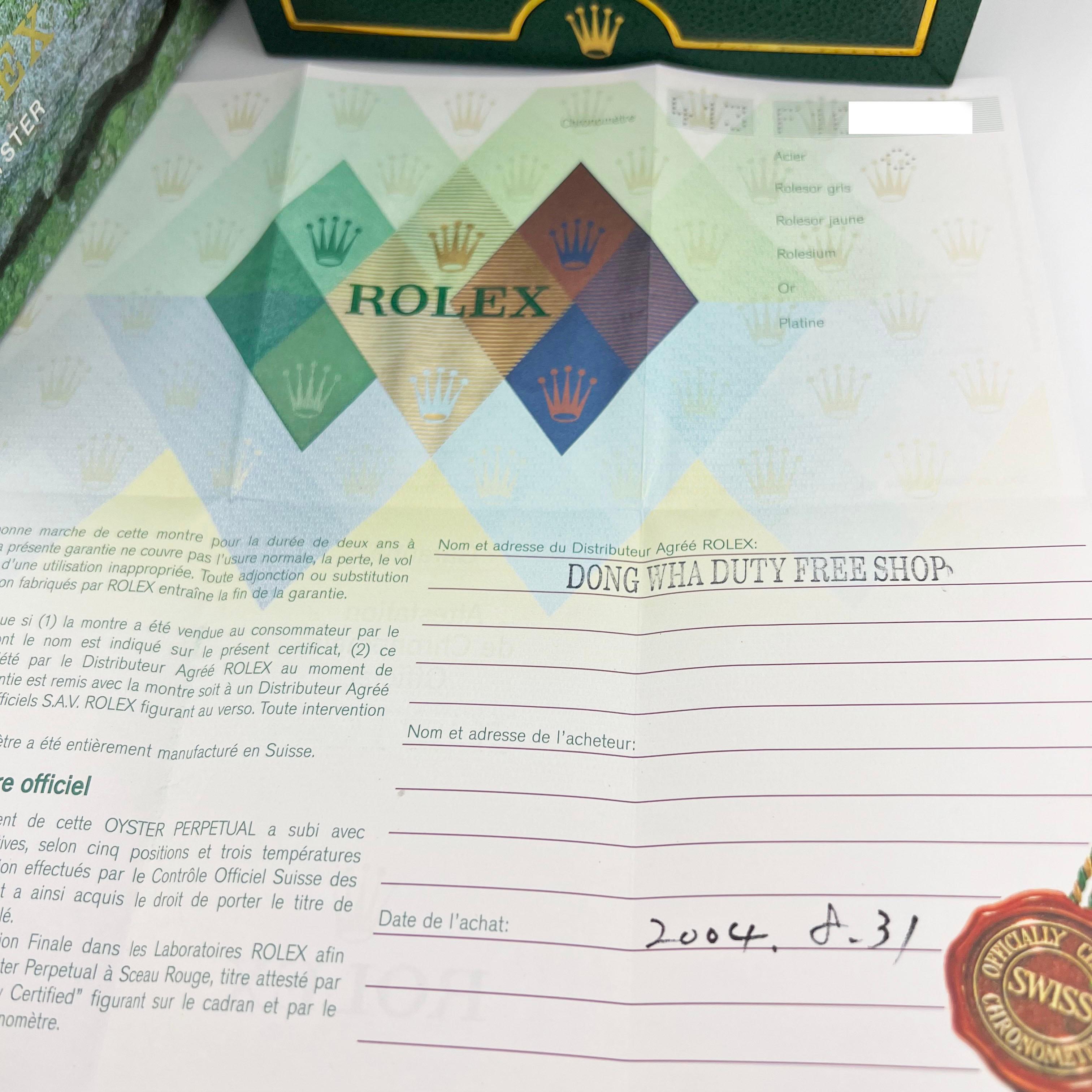 Rolex GMT Master II Pepsi 16710 Red and Blue Steel Box Paper 2004 UNPOLISHED In Excellent Condition In San Diego, CA