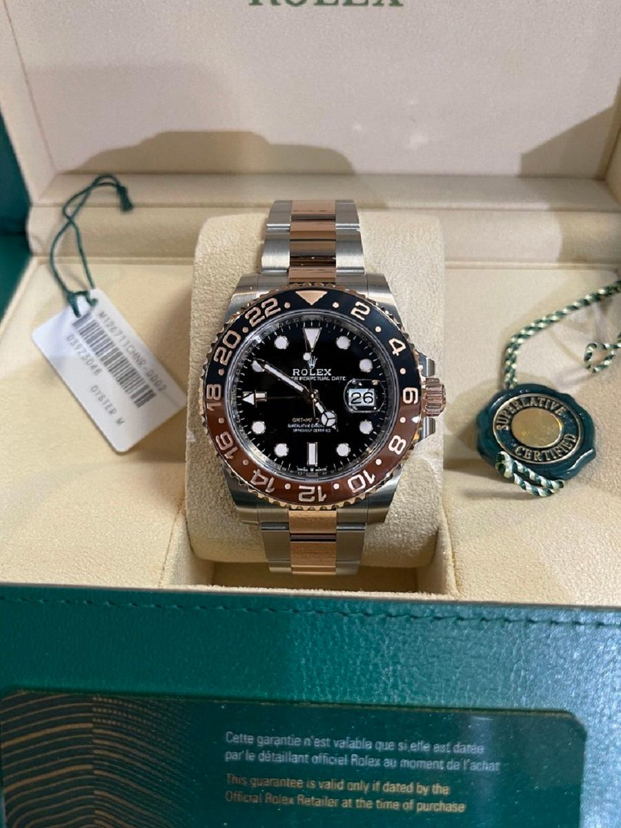 Rolex GMT-Master II Root Beer Rose Gold & Steel Men's Watch In New Condition For Sale In New York, NY
