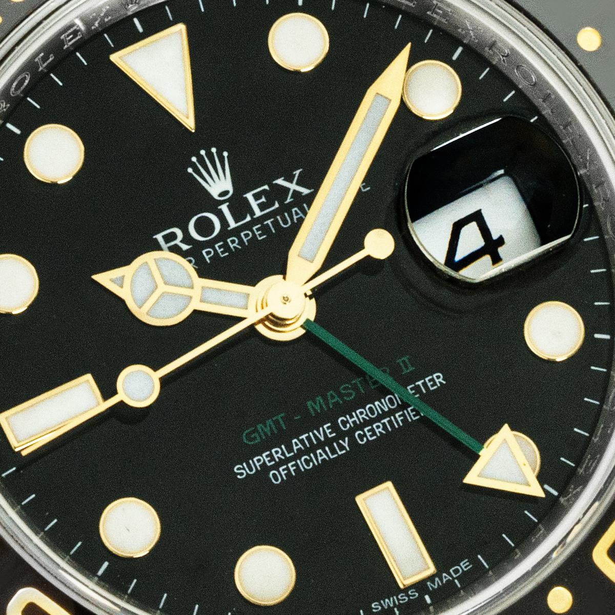 Rolex GMT-Master II Acier et or 116713LN Excellent état - En vente à London, GB