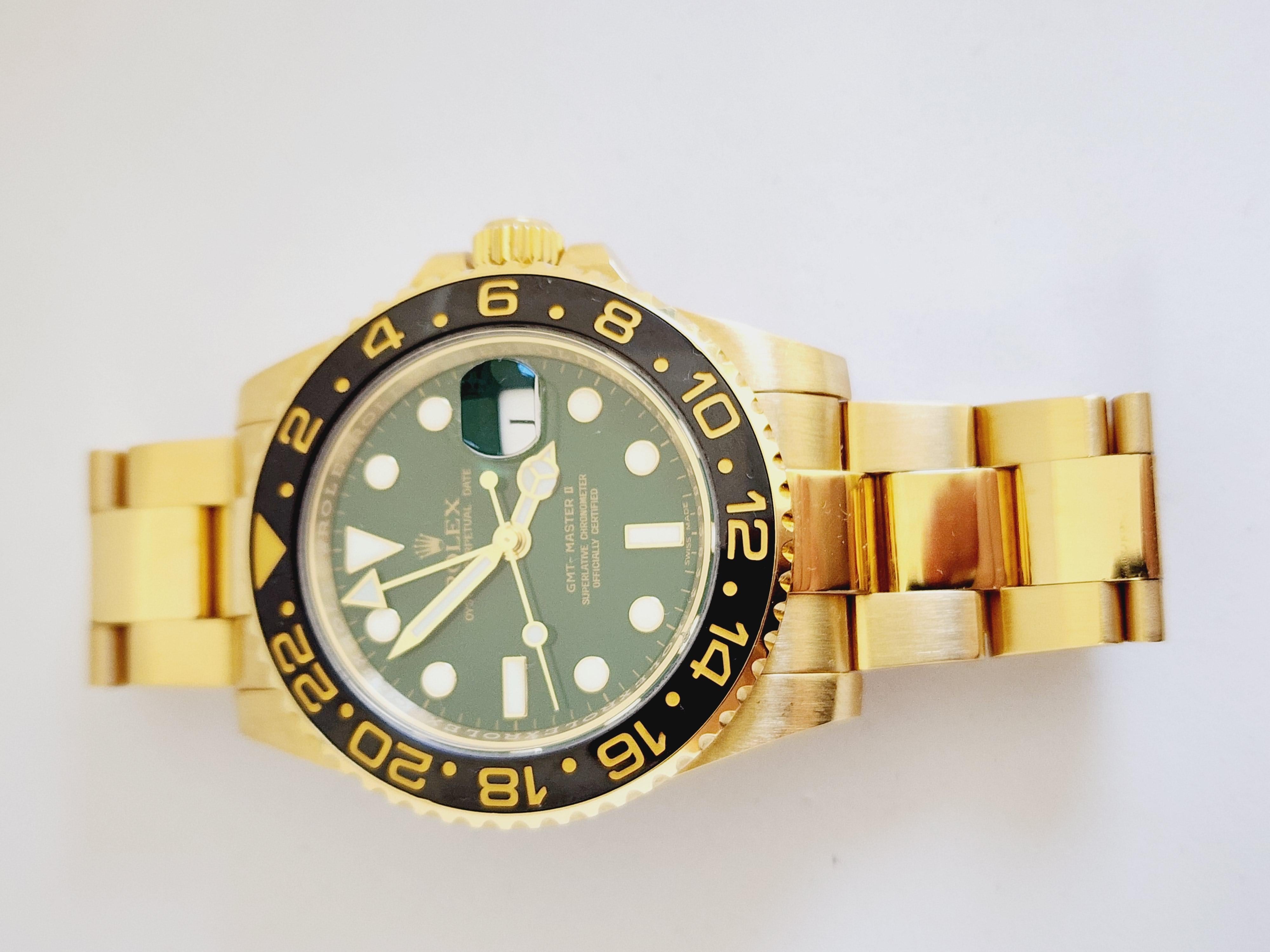 Women's or Men's Rolex GMT-Master II Yellow Gold Green Dial & Black Ceramic Bezel Oyster Bracelet For Sale