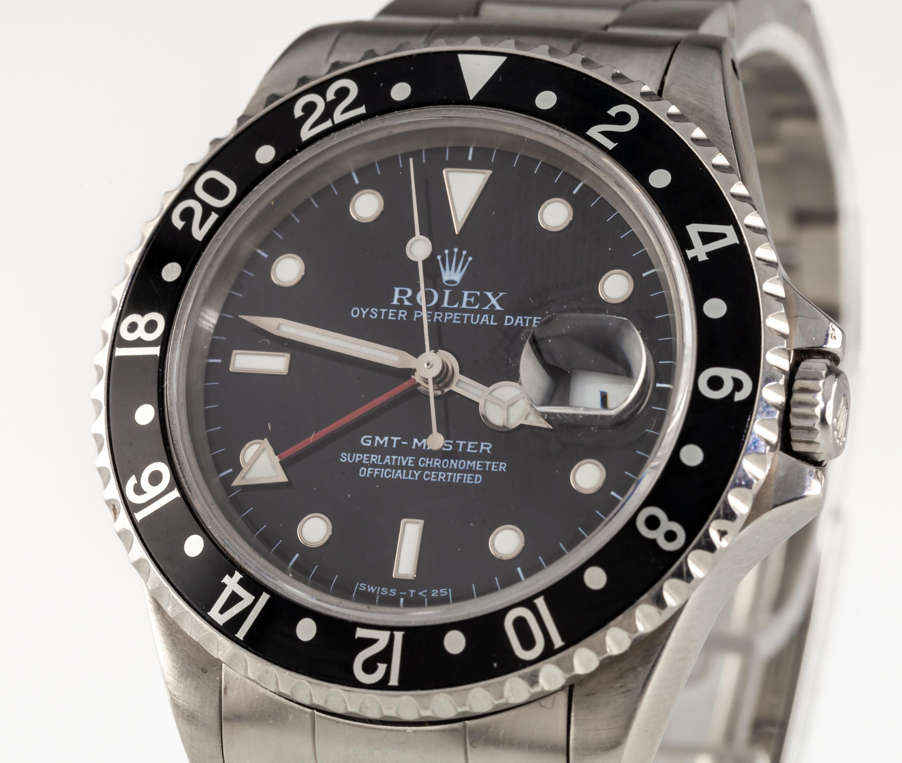 Rolex GMT Master Men's Stainless Steel Automatic Watch 16700 Black Dial w/ Box In Good Condition For Sale In Sherman Oaks, CA