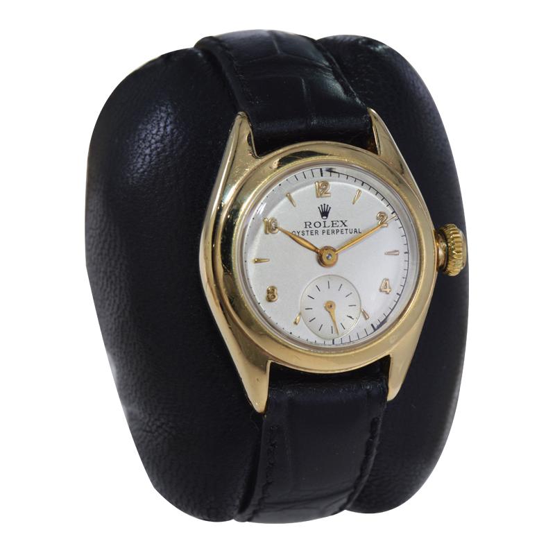 Rolex Gold-Oberteil mit Stahlrücken Frühe Damen Perpetual von 1947 im Zustand „Hervorragend“ in Long Beach, CA